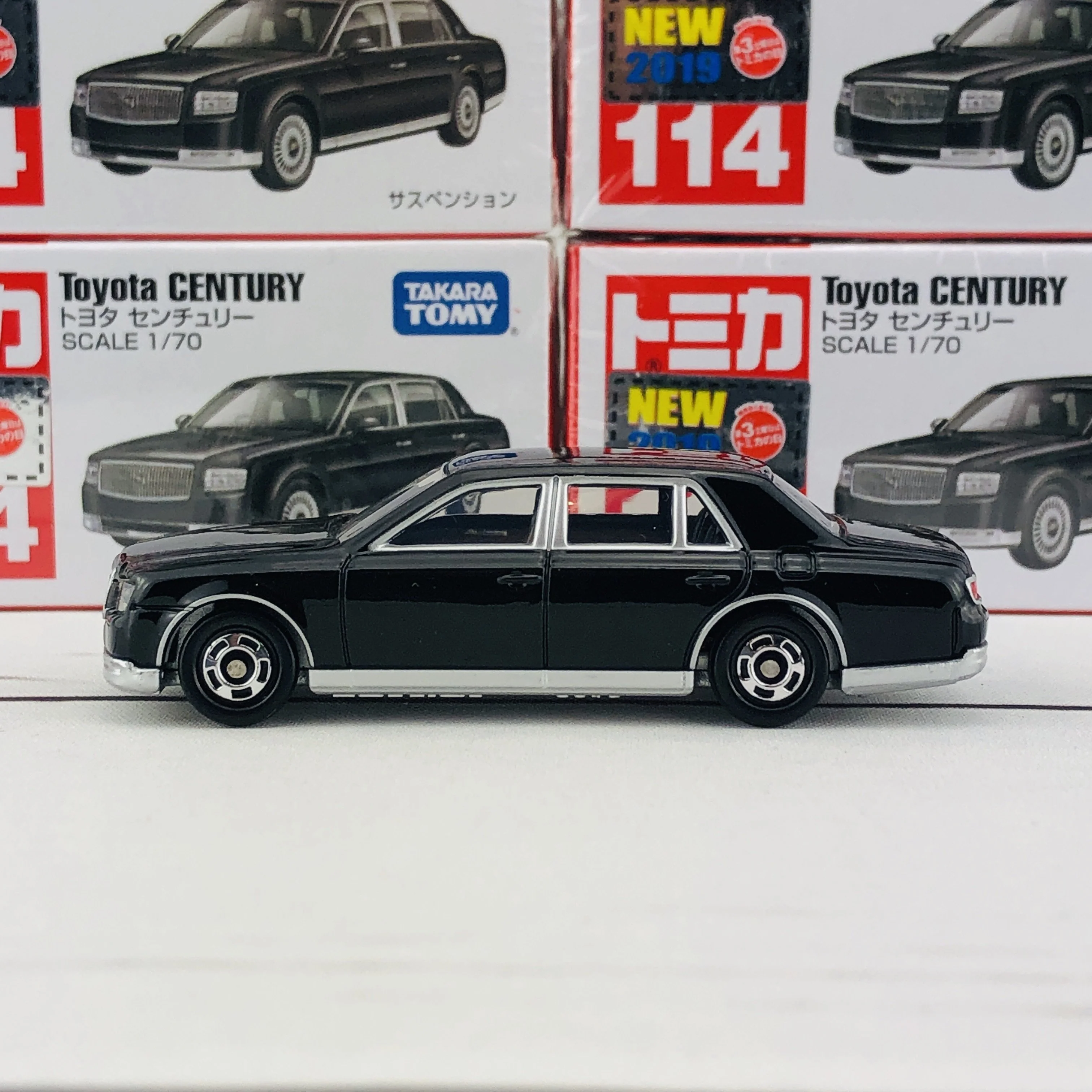 Tomica 114 Toyota Century - Image 2