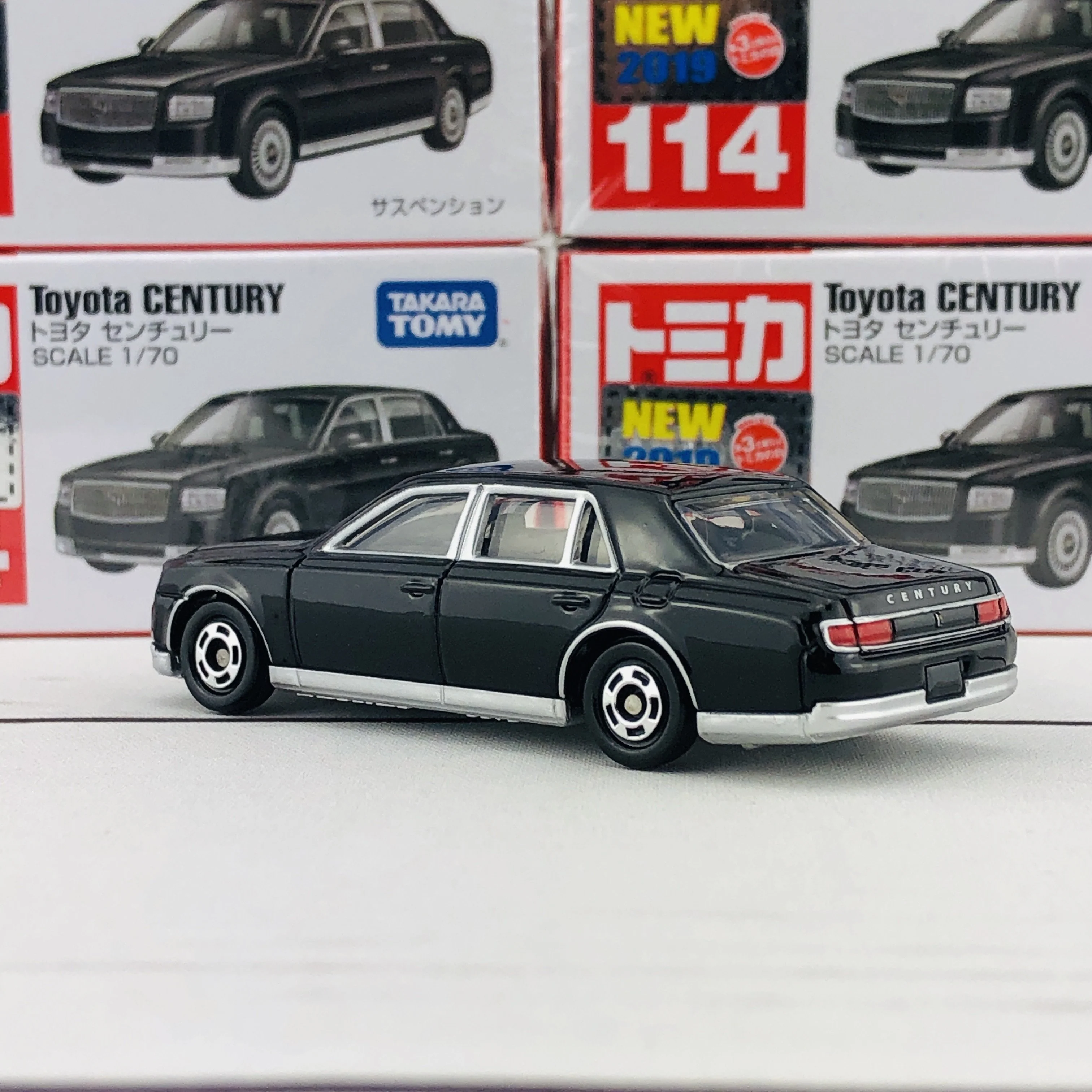 Tomica 114 Toyota Century - Image 4