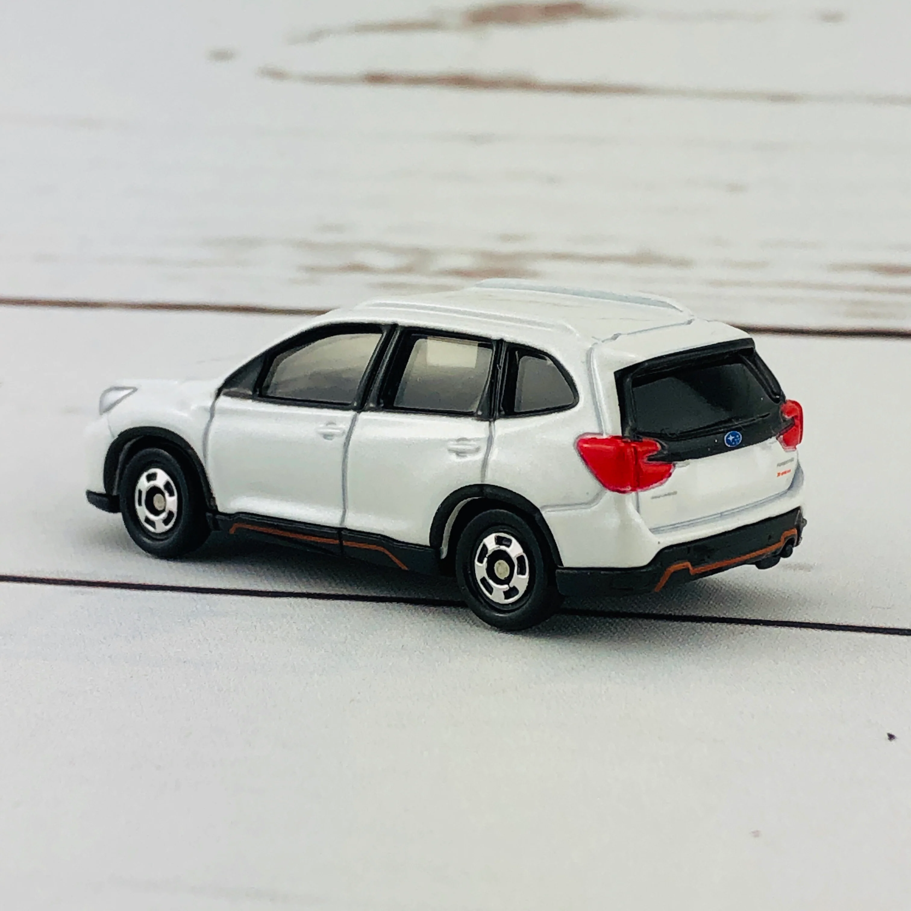 Tomica 115 Subaru Forester First Edition (初回特別仕様) - Image 6