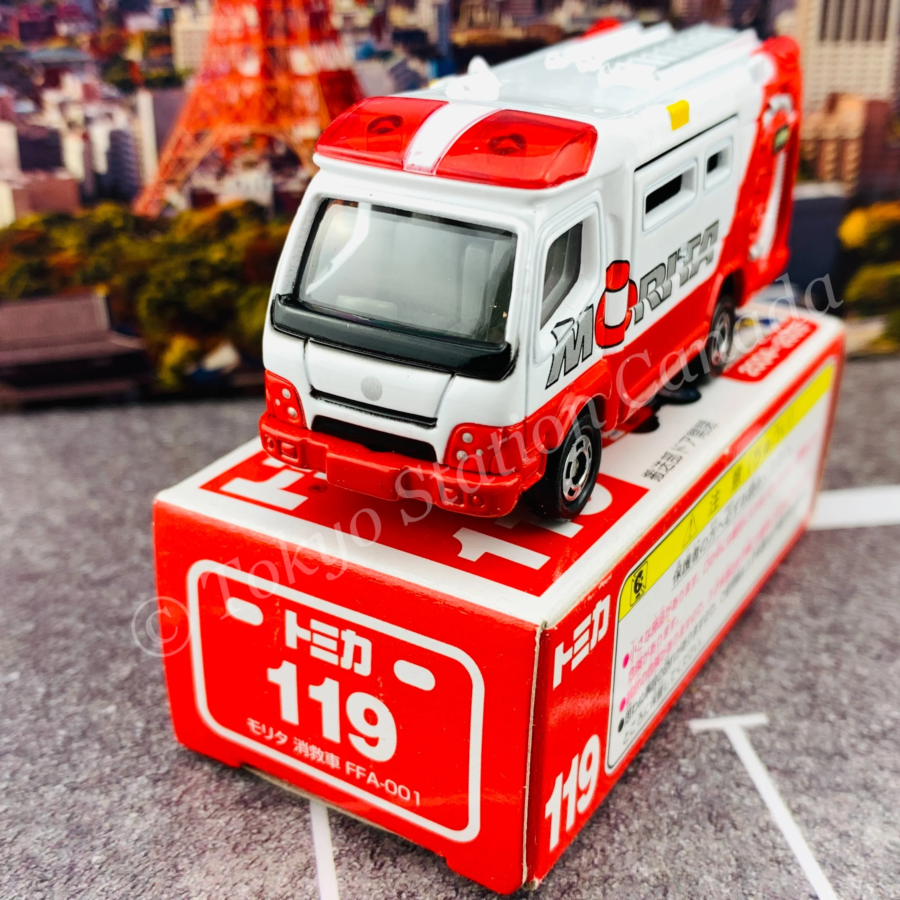 TOMICA 119 MORITA FIRE FIGHTING AMBULANCE FFA-001 4904810688686 - Image 2