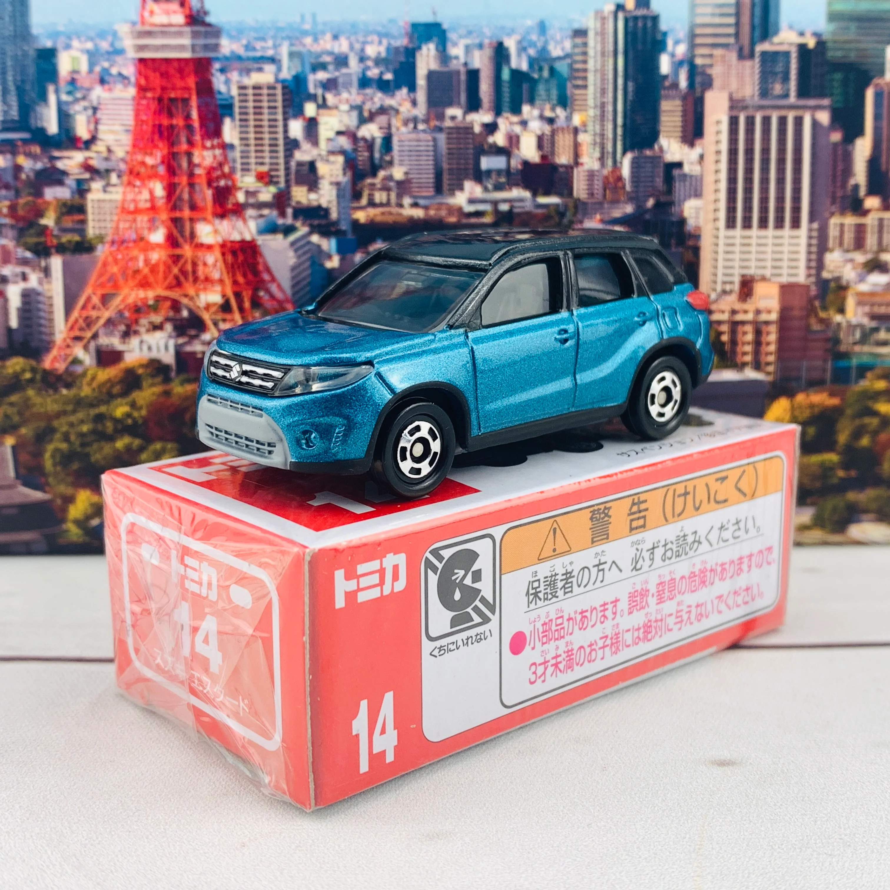 Tomica 14 Suzuki Escudo - Image 2