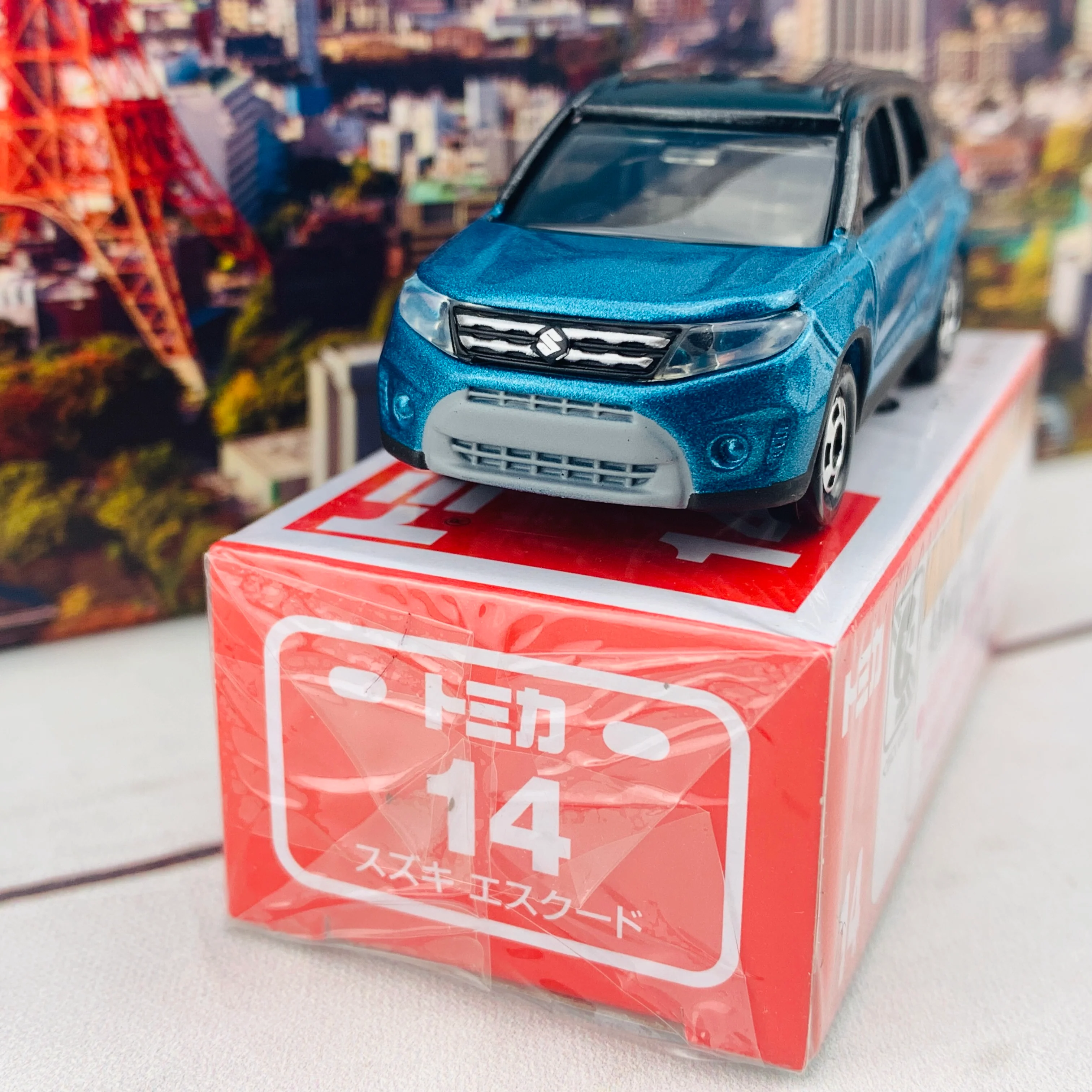 Tomica 14 Suzuki Escudo - Image 3