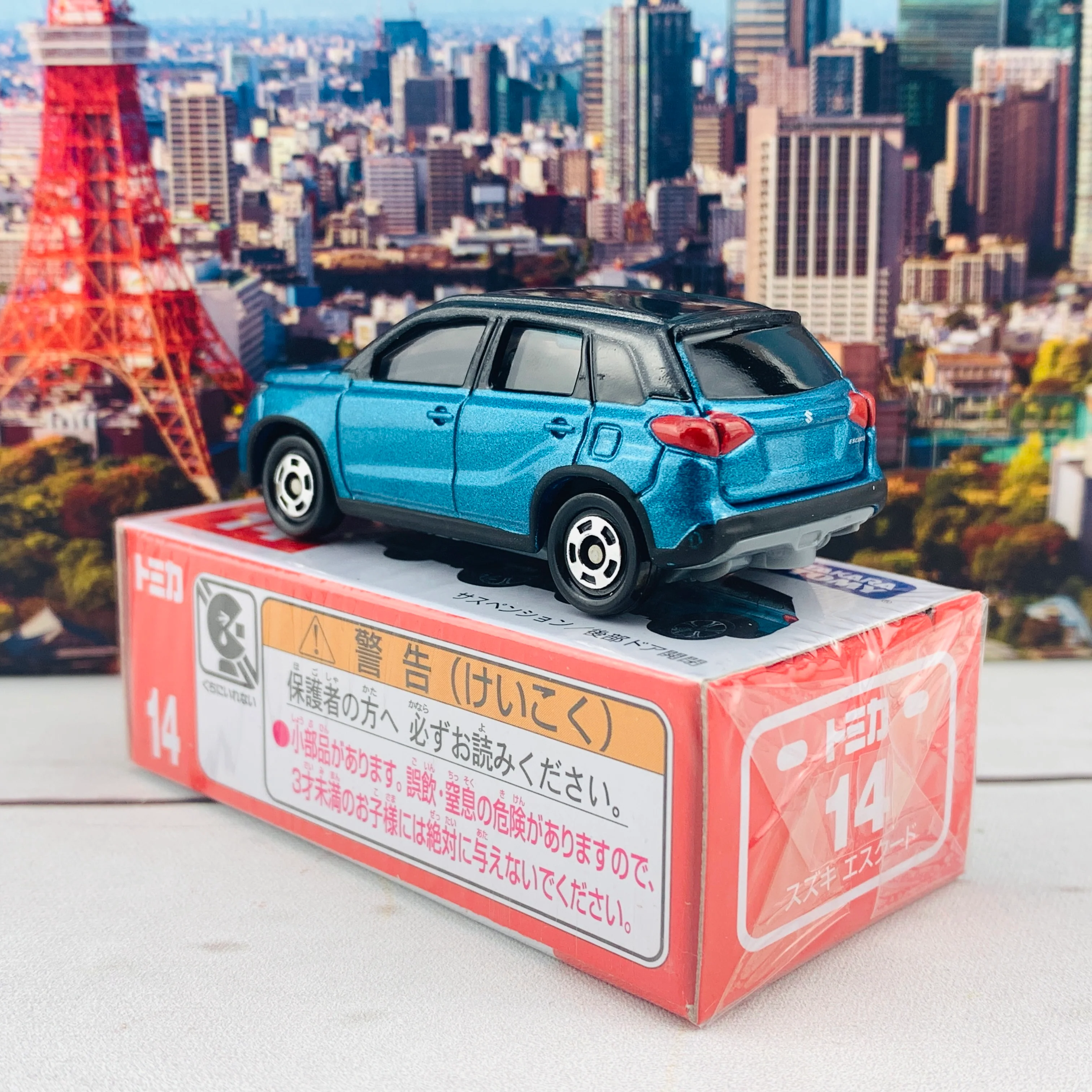 Tomica 14 Suzuki Escudo - Image 5