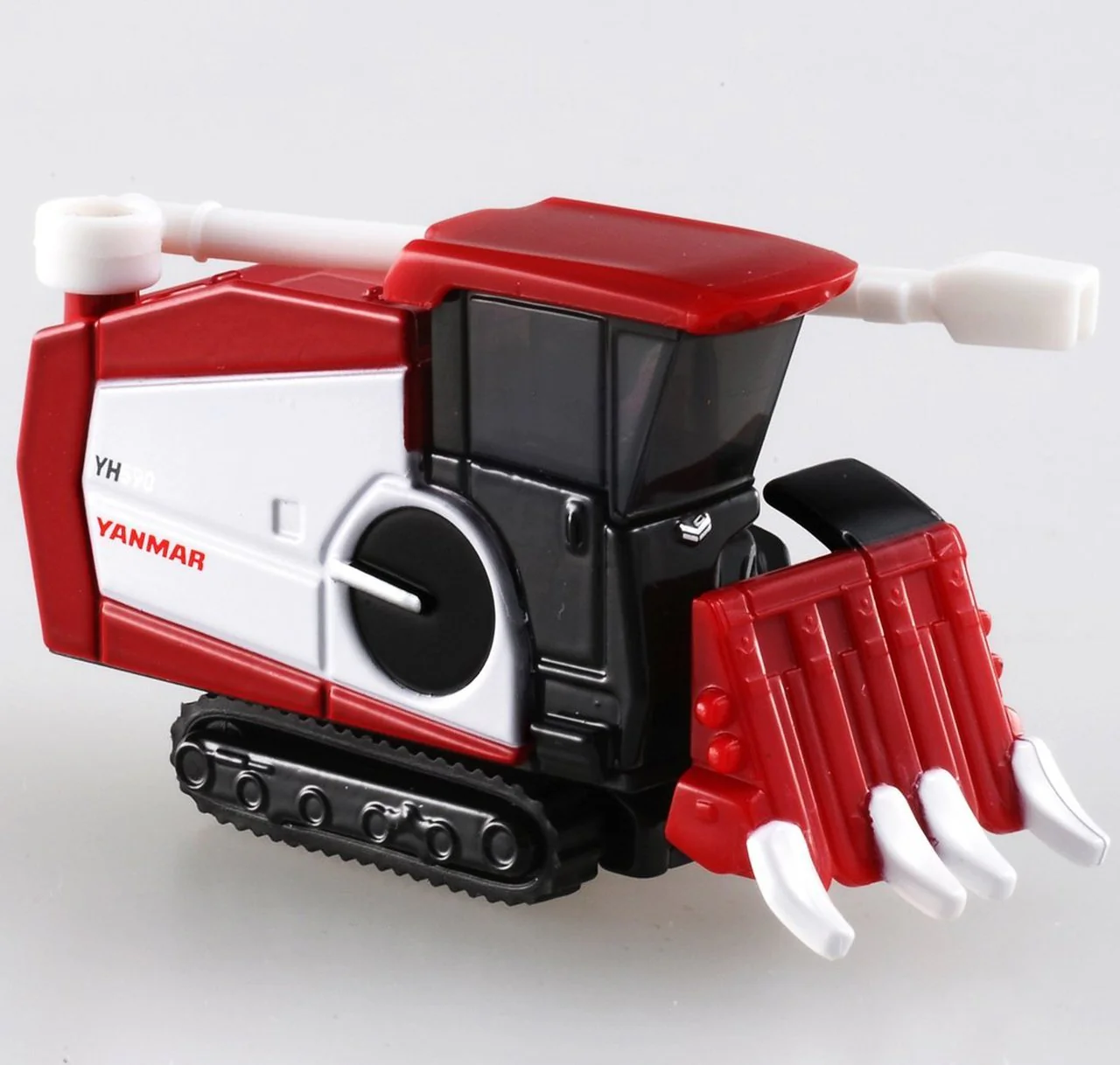 TOMICA 28 Yanmar Combine YH590 - Image 2