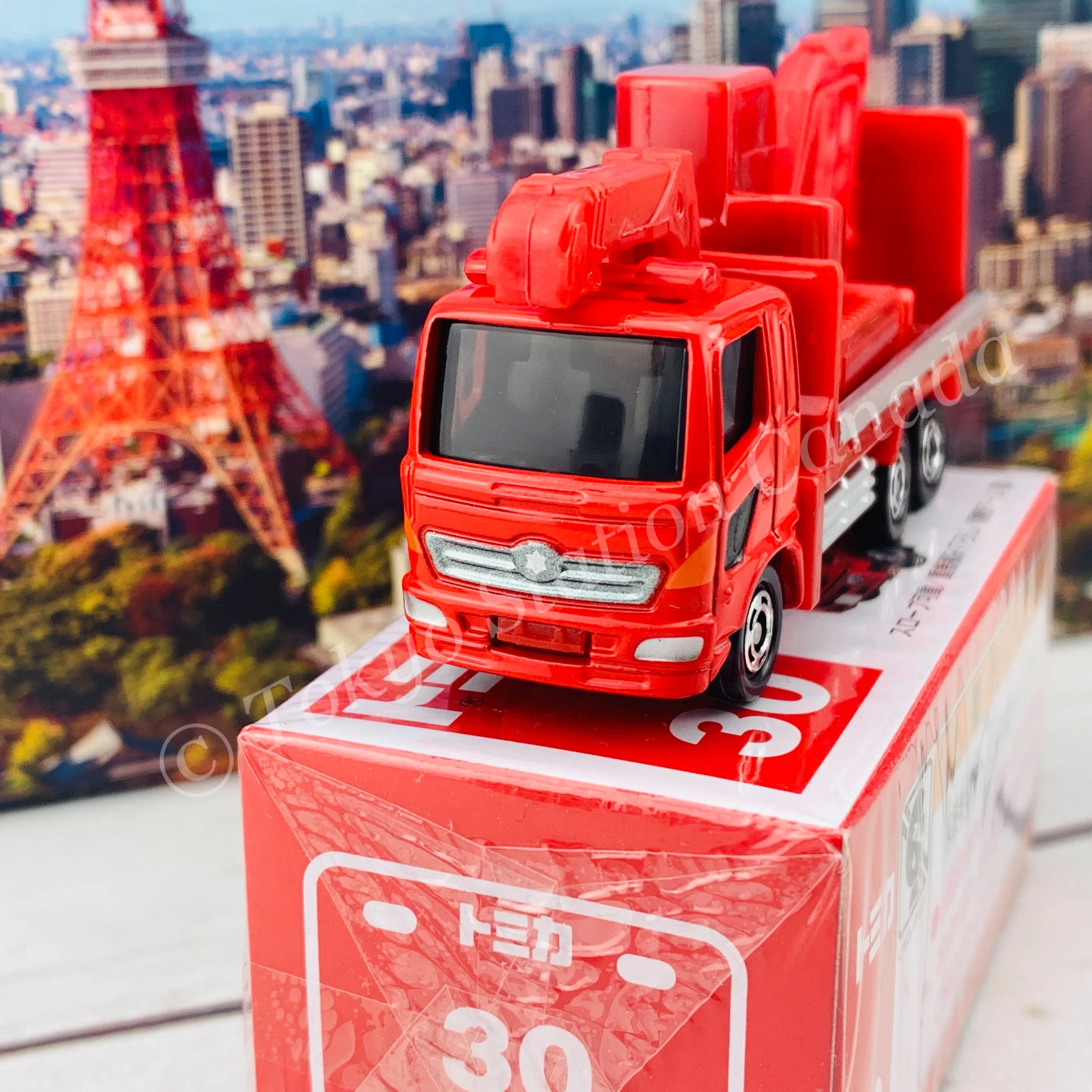 TOMICA 30 Hino Ranger Heavy Construction Machinery Transporter - Image 2