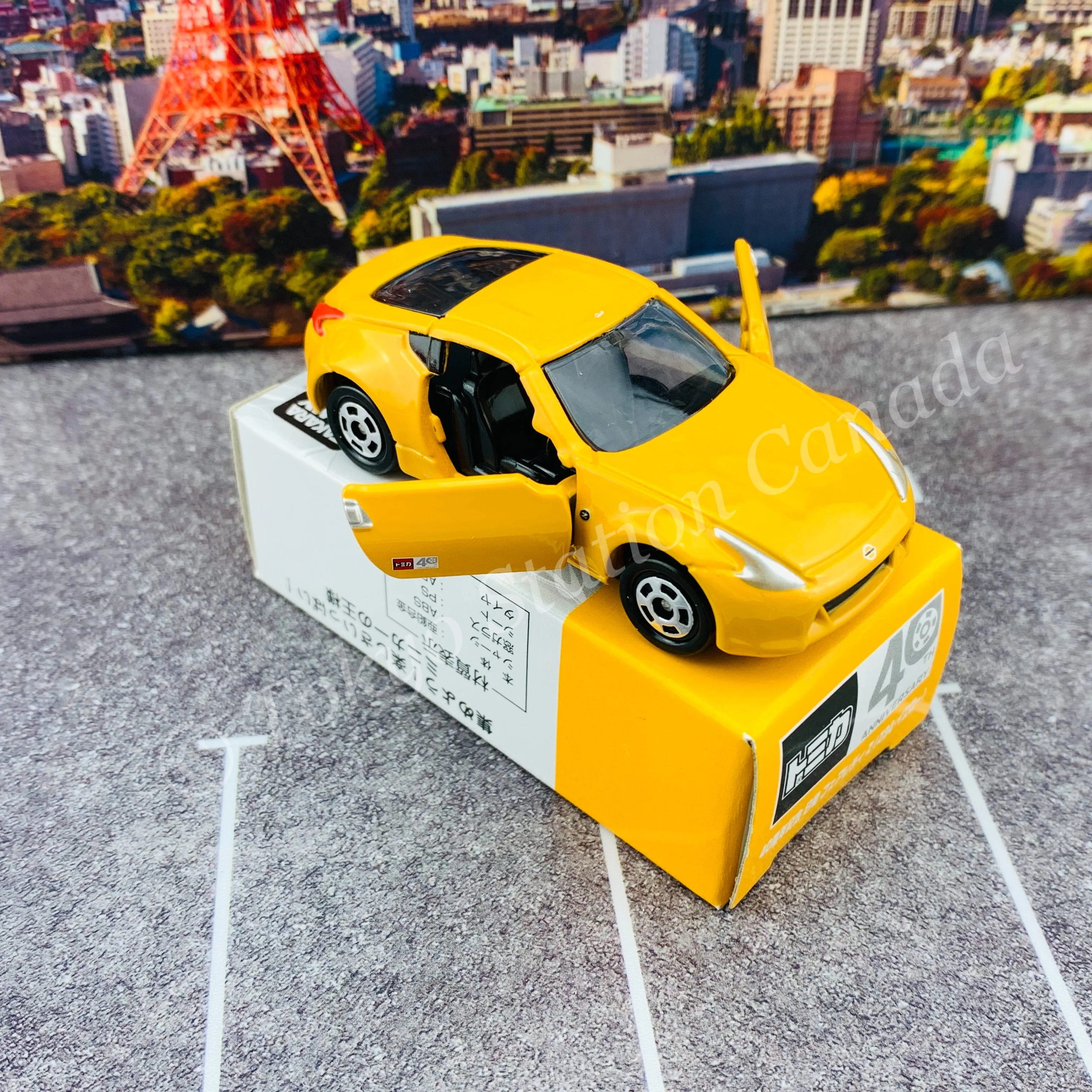 TOMICA 40TH ANNIVERSARY FAIRLADY Z (Z34 YELLOW) - Image 5
