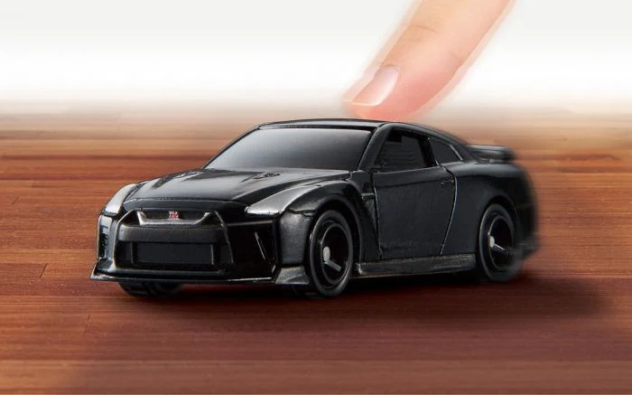 Tomica 4D 02 Nissan GTR METEOR FLAKE BLACK PEARL Scale 1/62 - Image 7