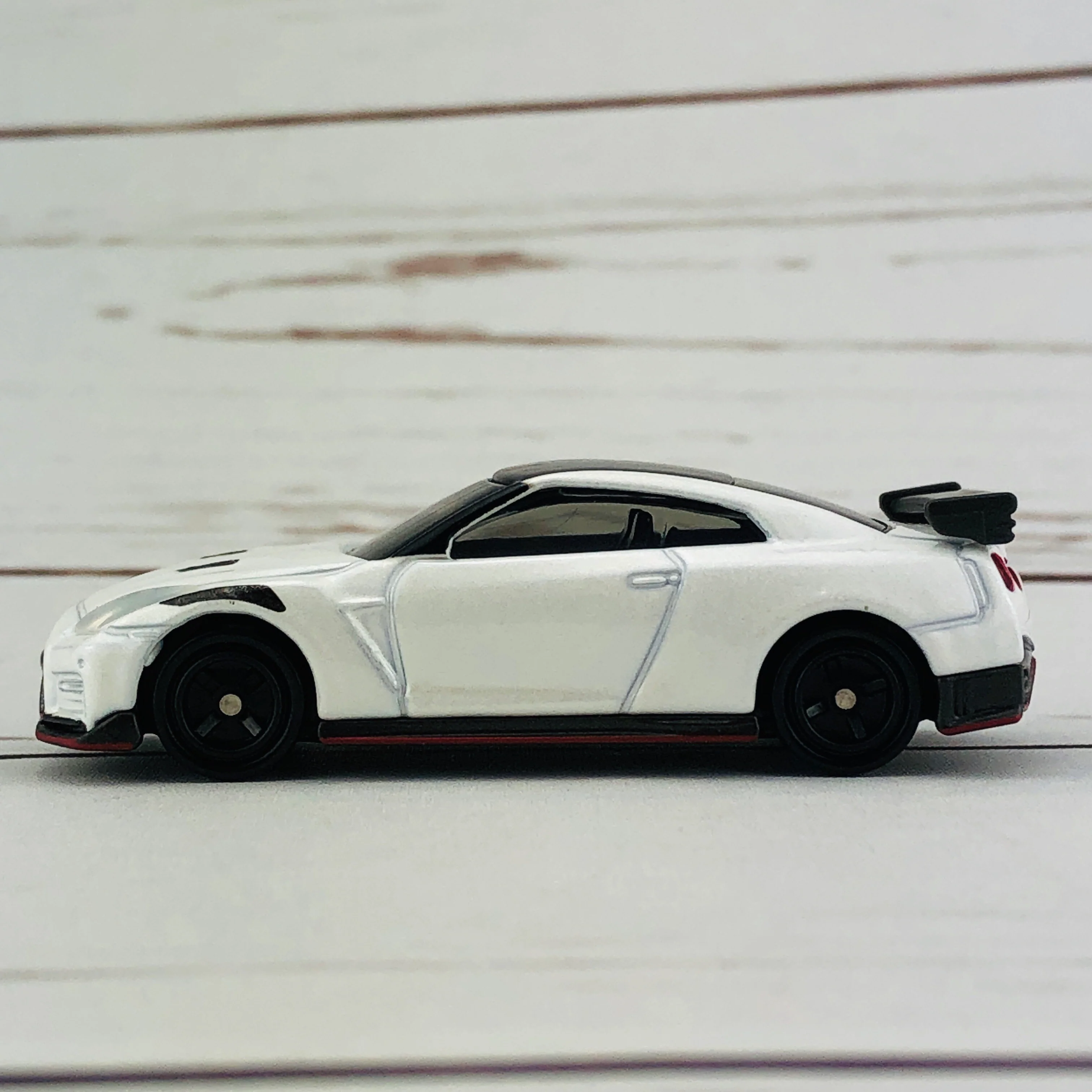 TOMICA 78 Nissan GTR Nismo 2020 Model (2019 new model) - Image 3