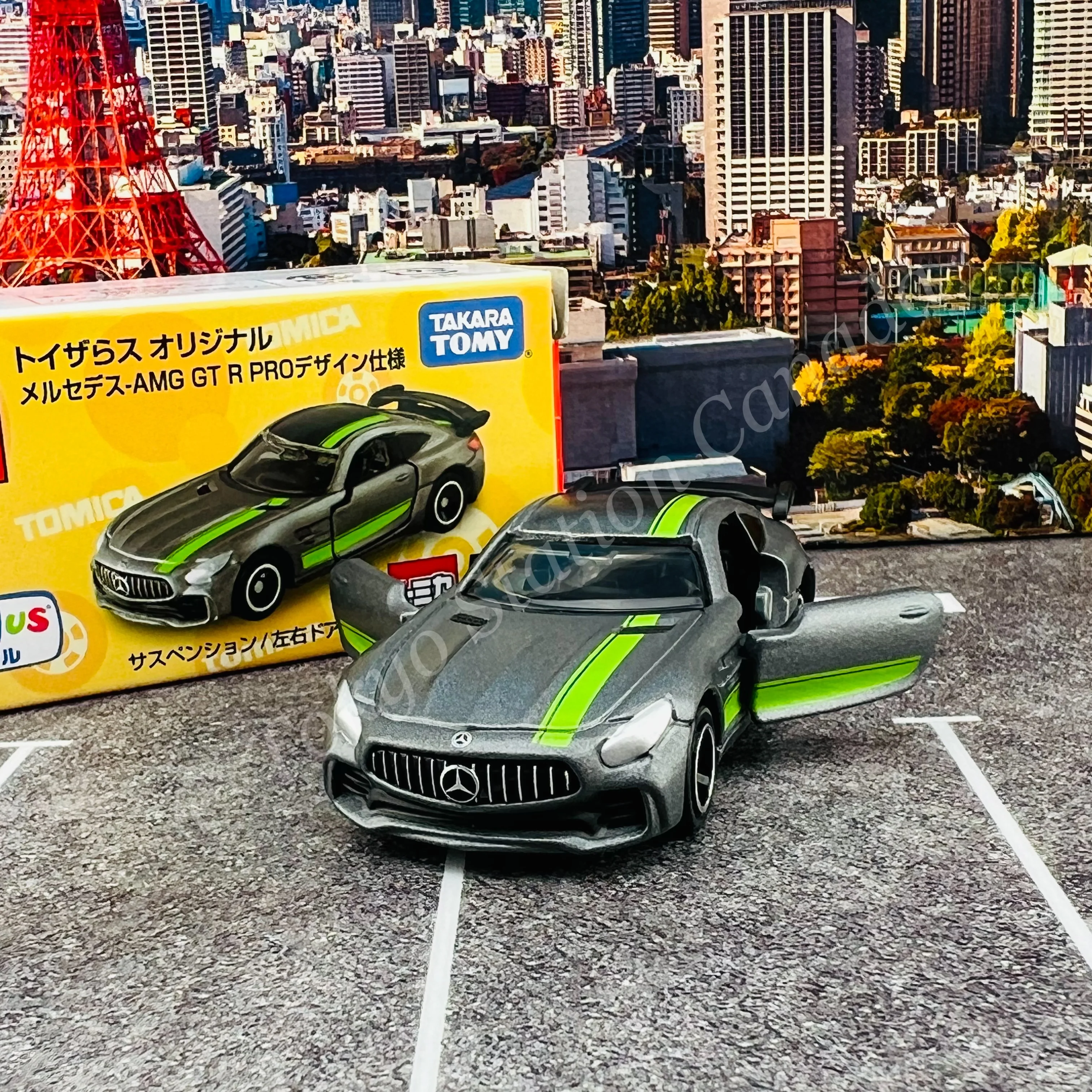 TOMICA AEON Mercedes-AMG GT R PRO Design Specifications - Image 3