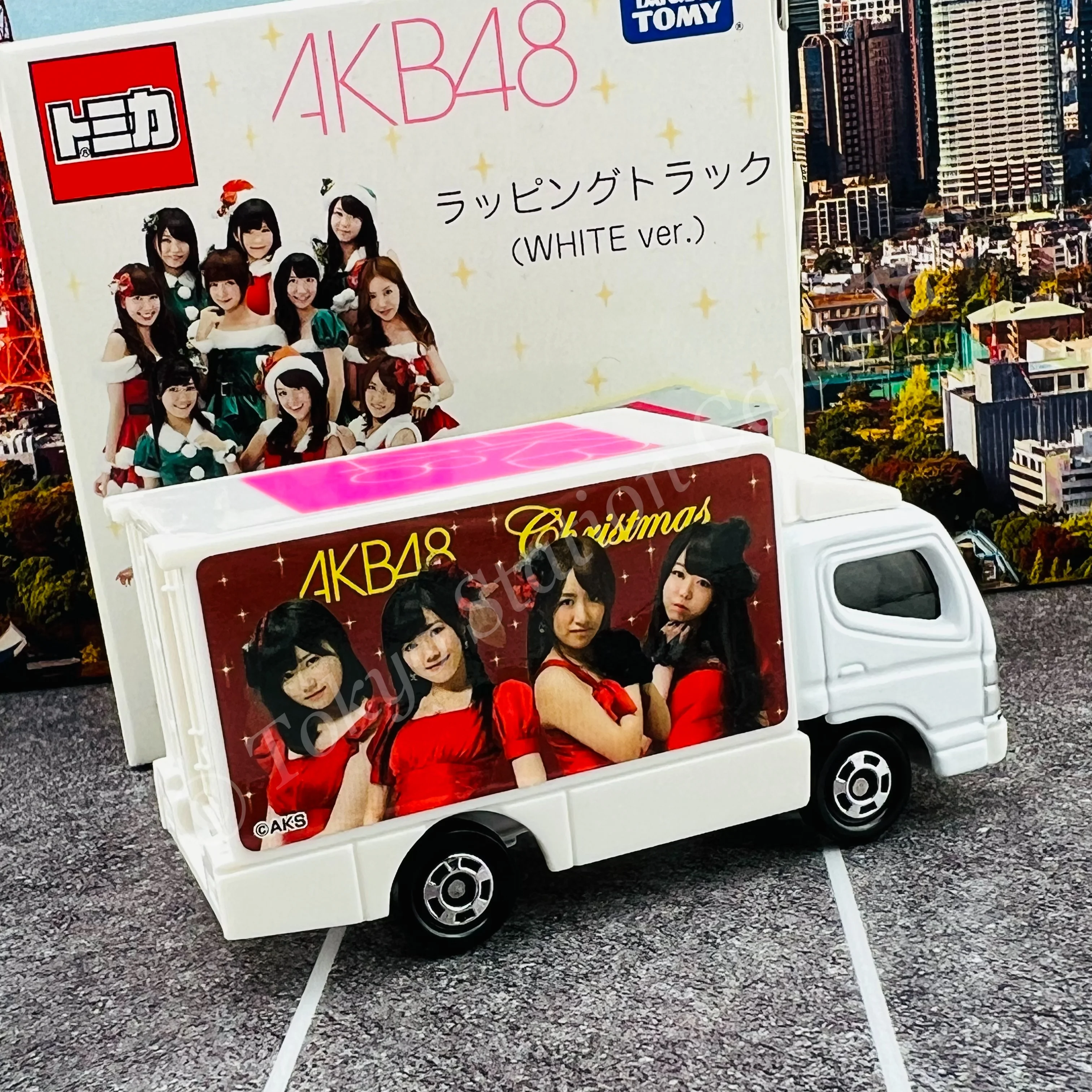 TOMICA AKB48 Wrapping Truck WHITE Version - Image 2