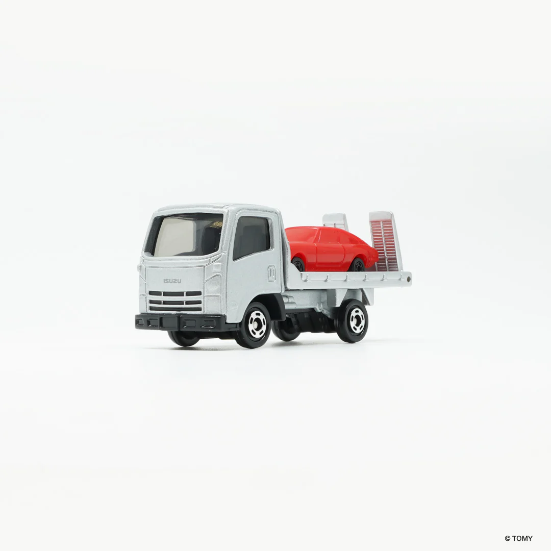 TOMICA (Asia Original) AO-02 Isuzu ELF Vehicle Transporter - Image 3