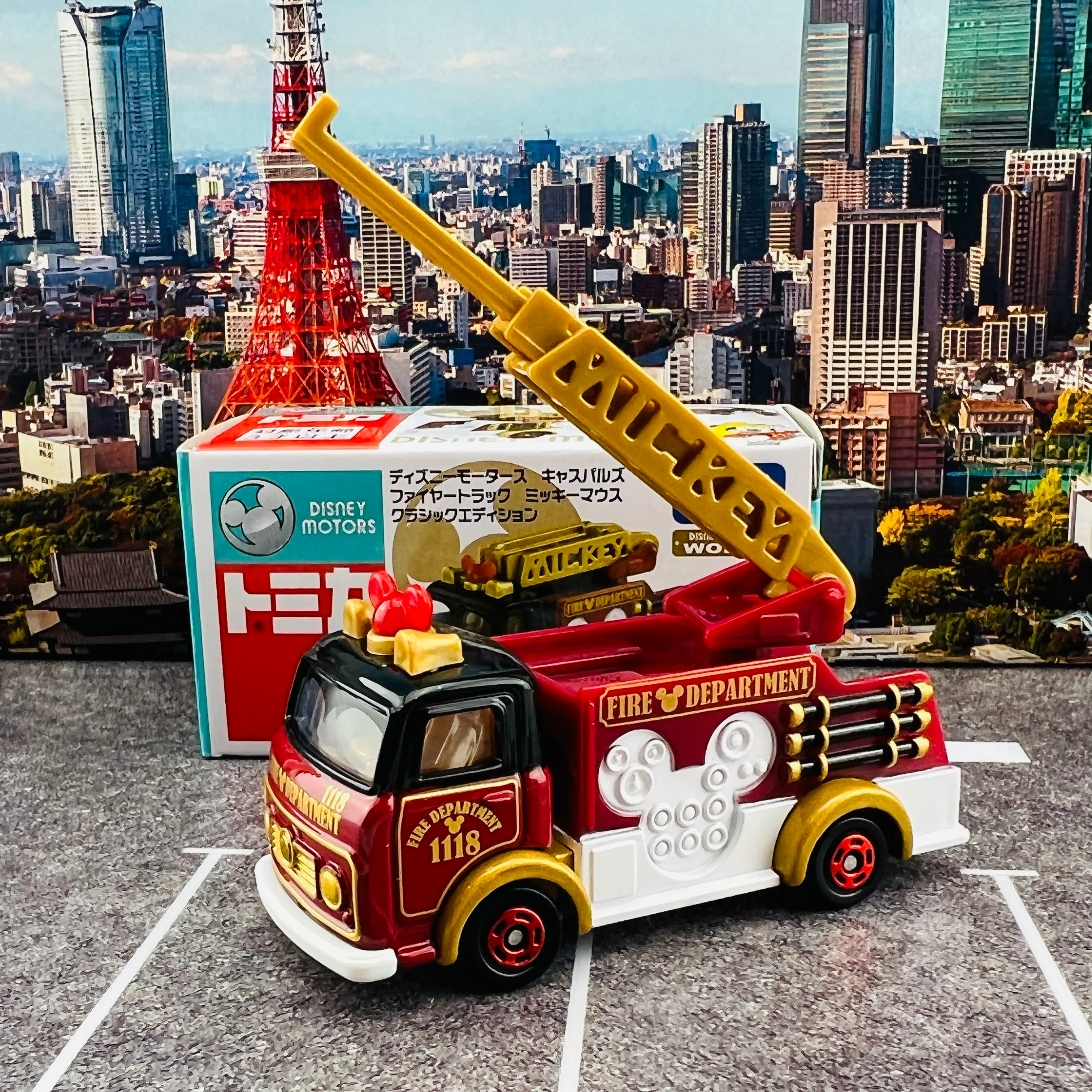 TOMICA DISNEY MOTORS Caspals Fire Truck Mickey Mouse Classic Edition 4904810180791 - Image 4