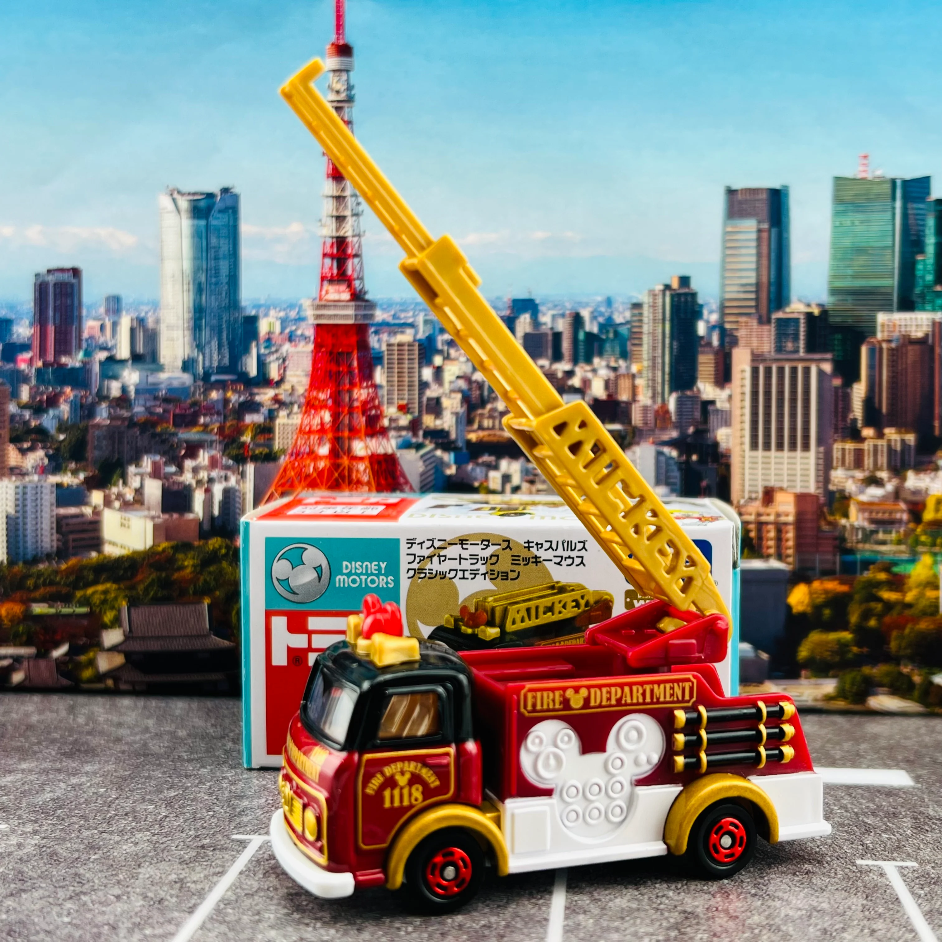 TOMICA DISNEY MOTORS Caspals Fire Truck Mickey Mouse Classic Edition 4904810180791 - Image 5