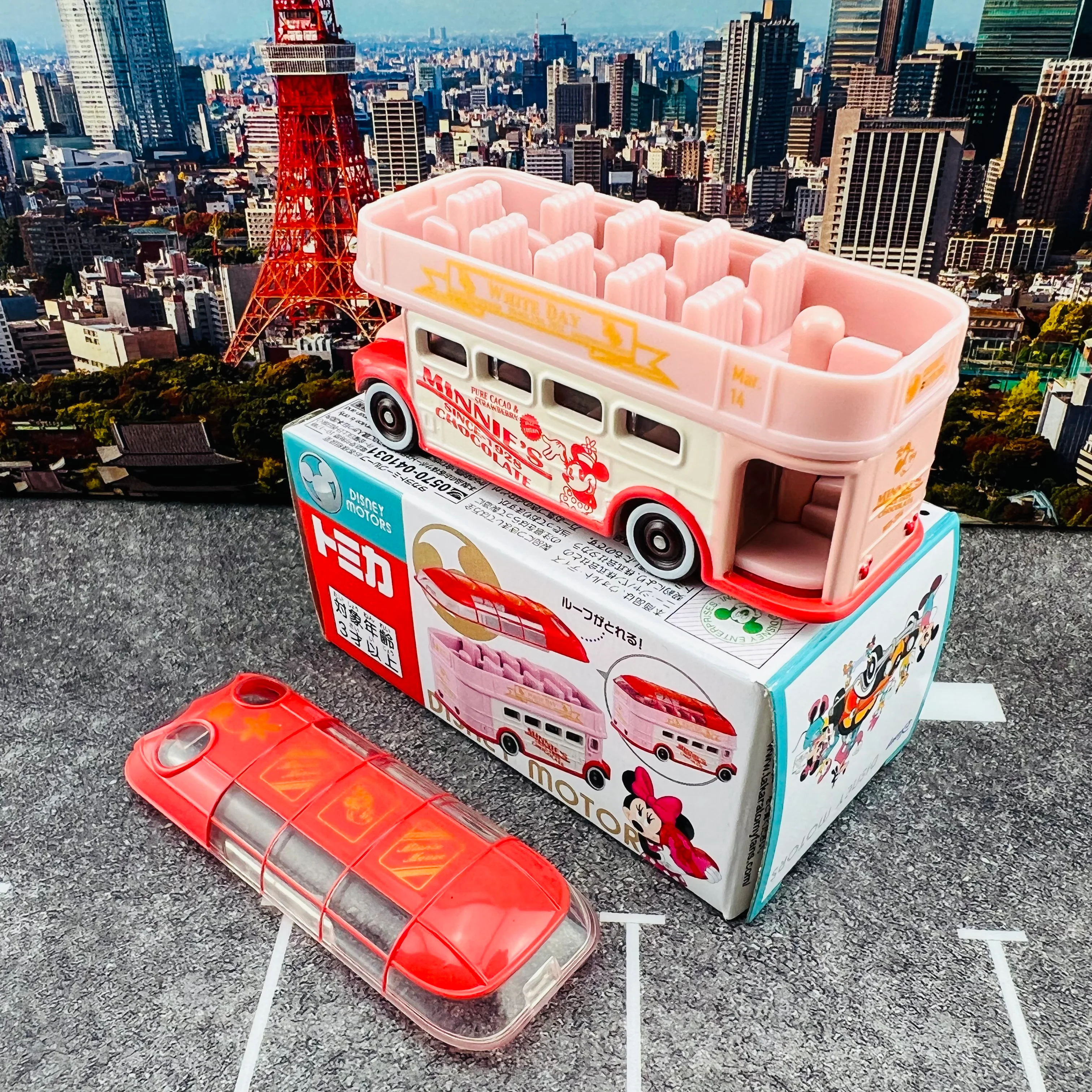 TOMICA DISNEY MOTORS Sunny Decker Minnie Mouse Whiteday Edition 2022 (4904810188230) - Image 4