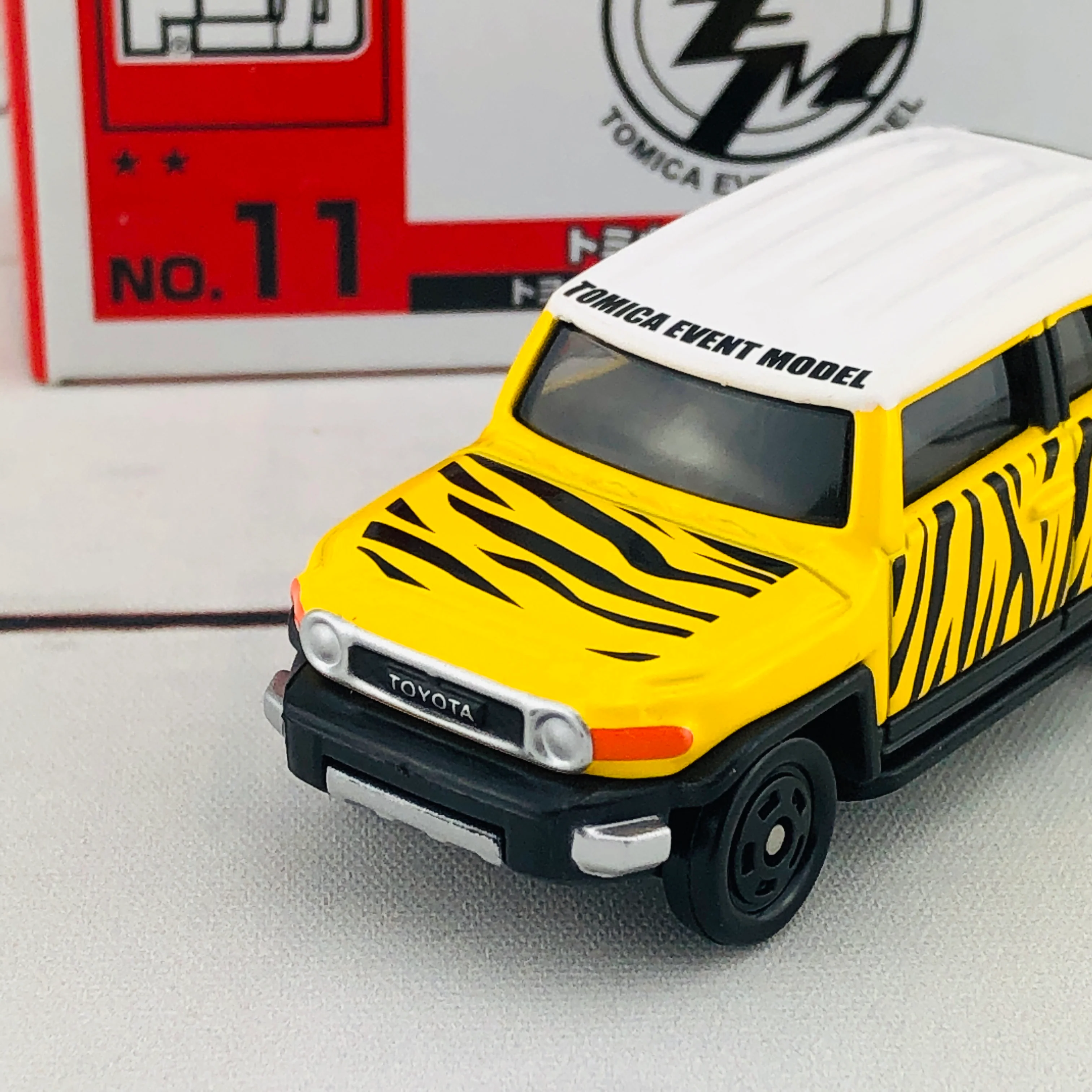 Tomica Event Model No. 11 Toyota FJ Cruiser Safari Special Edition (Limited Qty) - Image 3