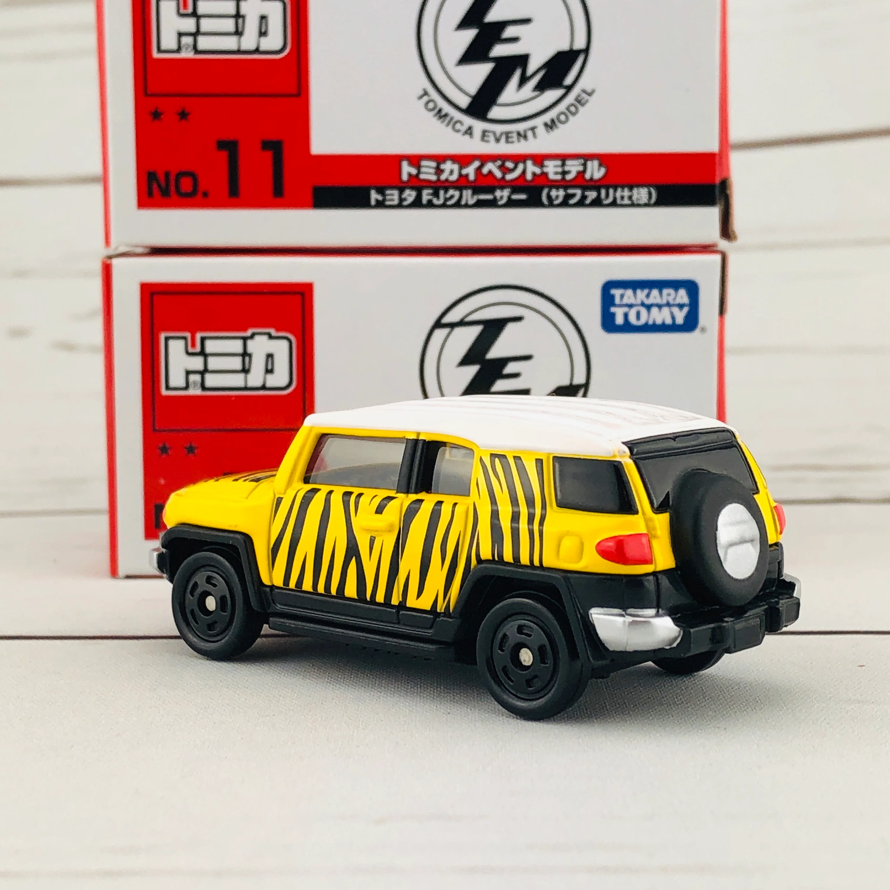 Tomica Event Model No. 11 Toyota FJ Cruiser Safari Special Edition (Limited Qty) - Image 4