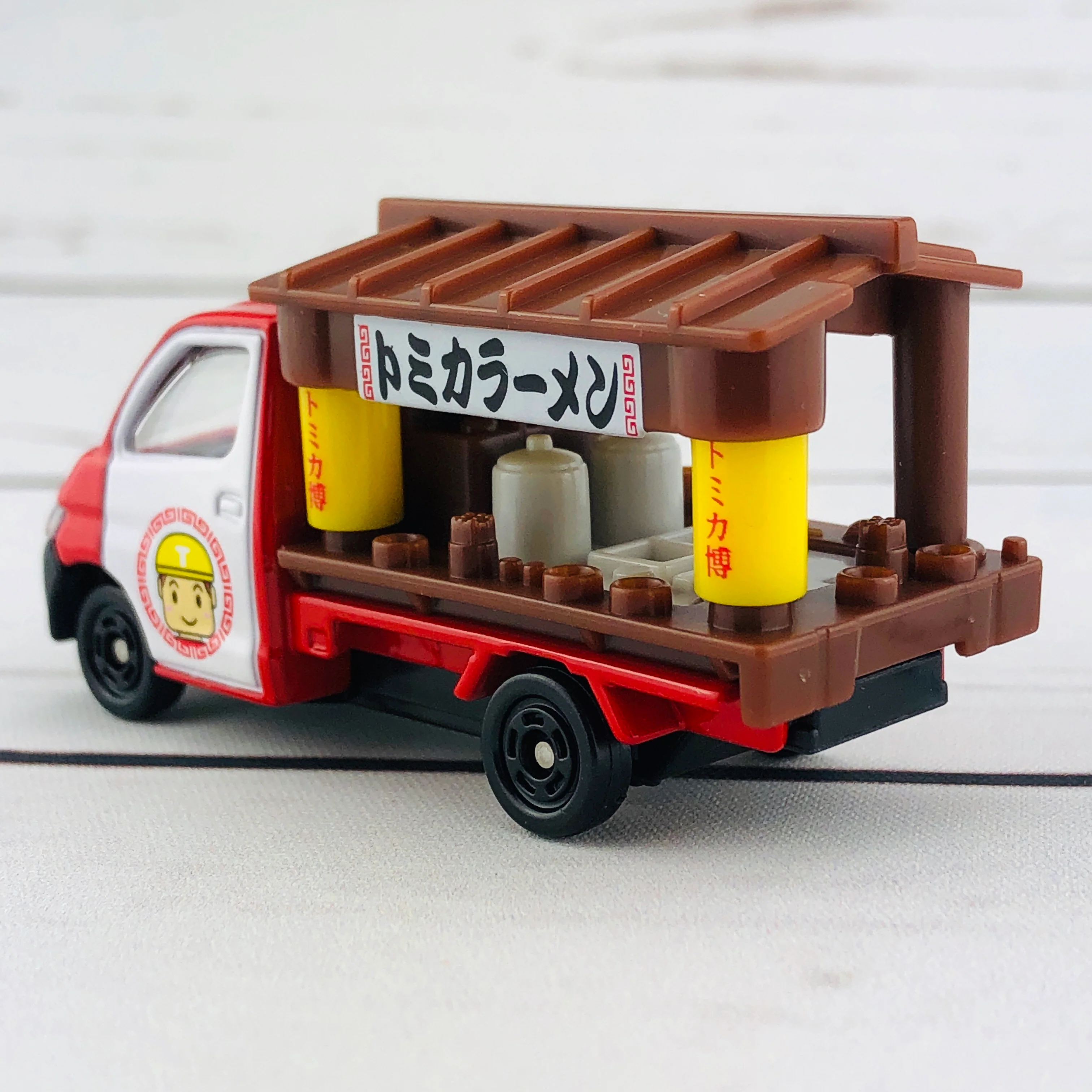 Tomica Event Model No.17 Toyota Town Ace Haku Ramen Truck - Image 5