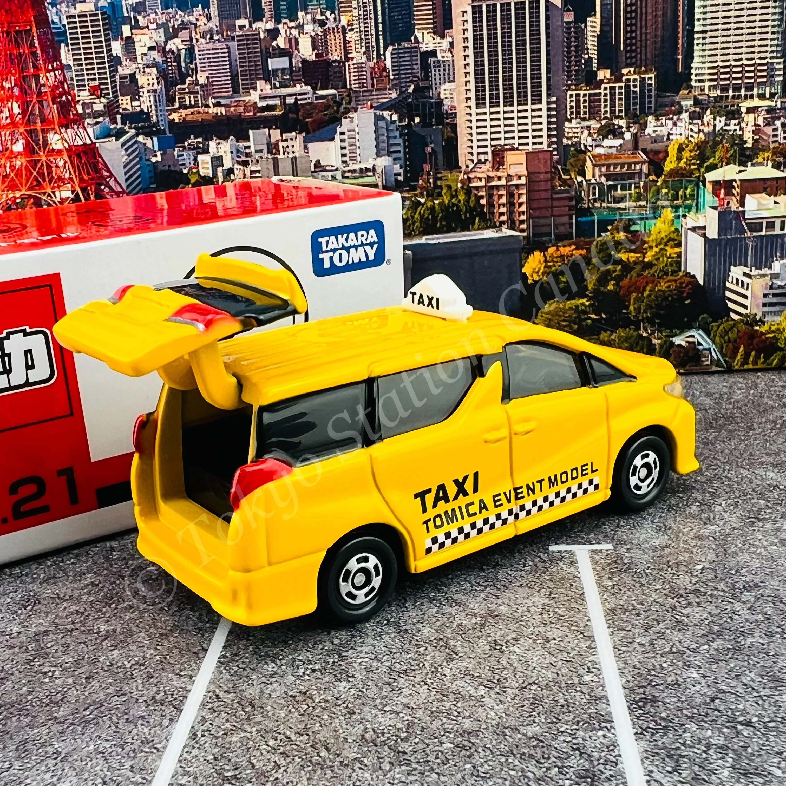 TOMICA EVENT MODEL NO.21 Toyota Alphard Taxi Specification - Image 2