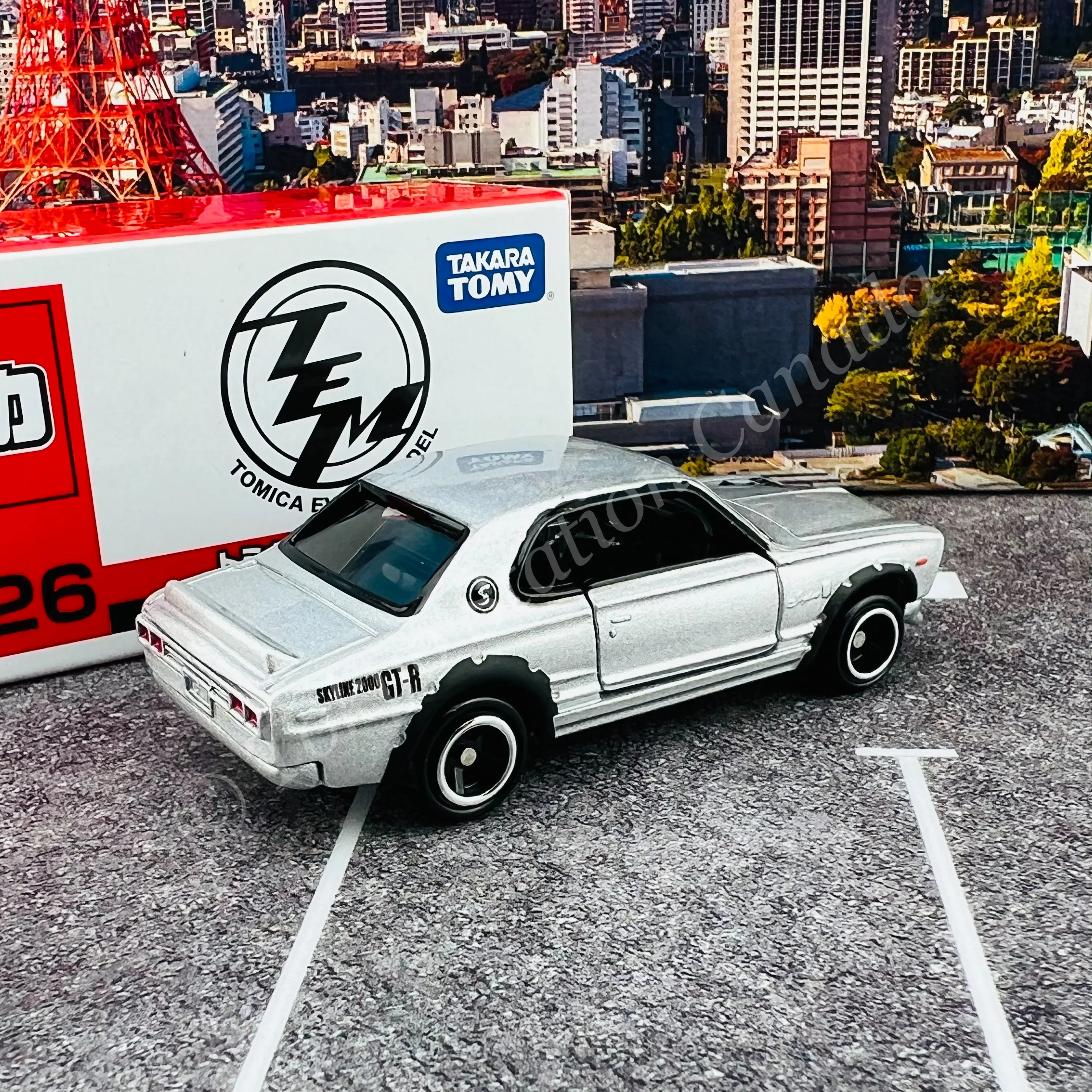 TOMICA EVENT MODEL NO.26 Nissan Skyline 2000GT-R Racing (Silver) - Image 2