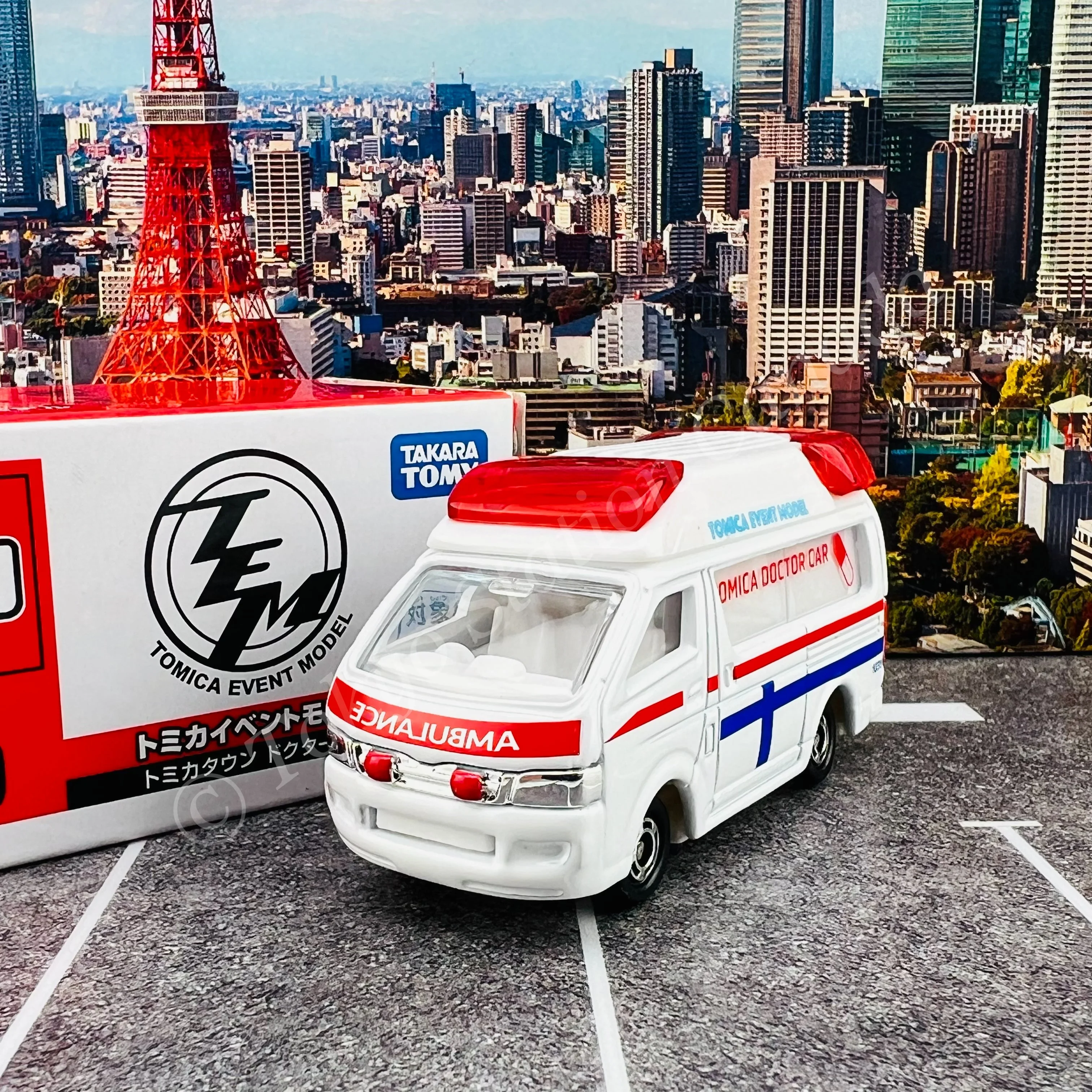 TOMICA EVENT MODEL NO.9 Tomica Town Doctor Car (Toyota Himedic) - Image 3