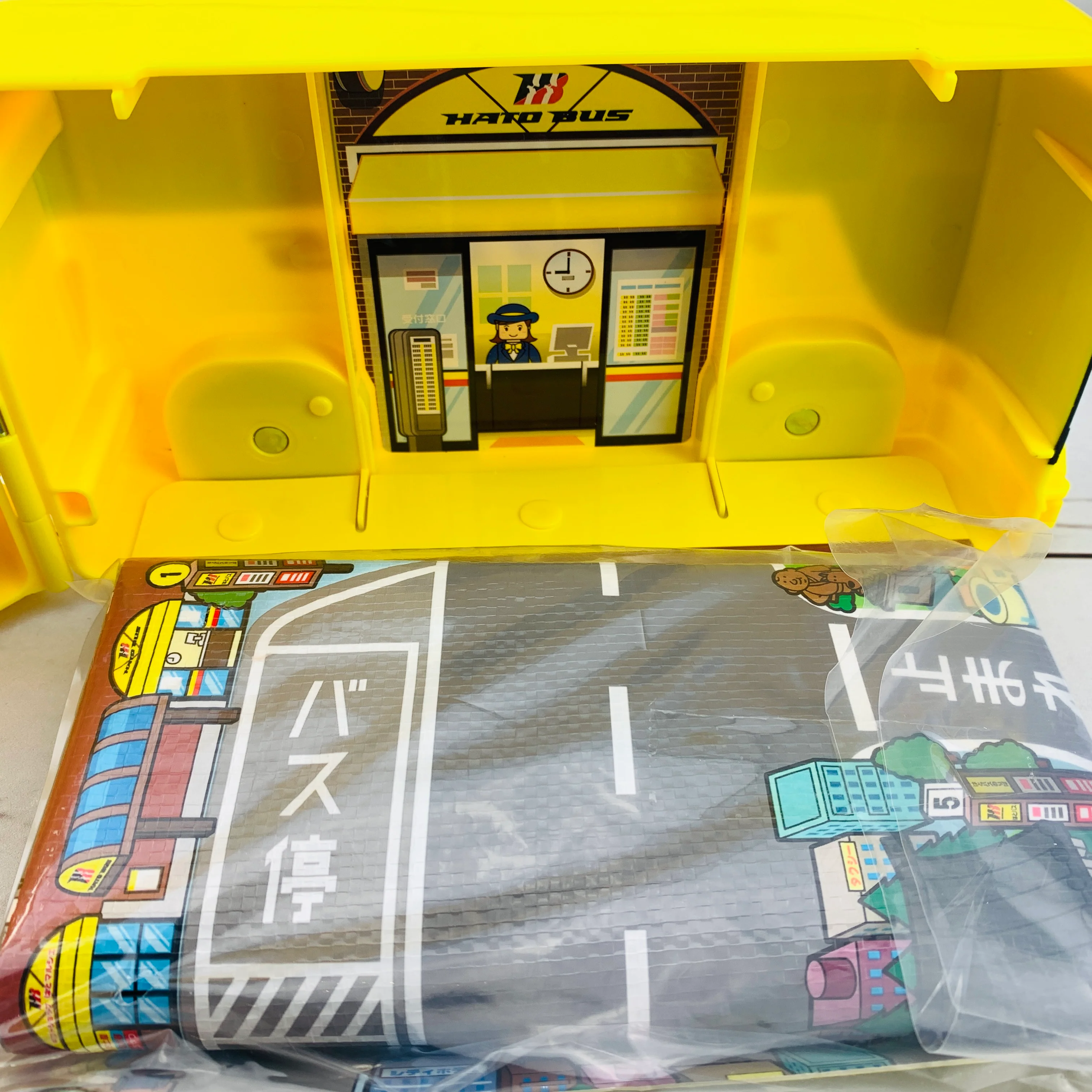 TOMICA HATO BUS Carrying Case 4904810155522 - Image 14