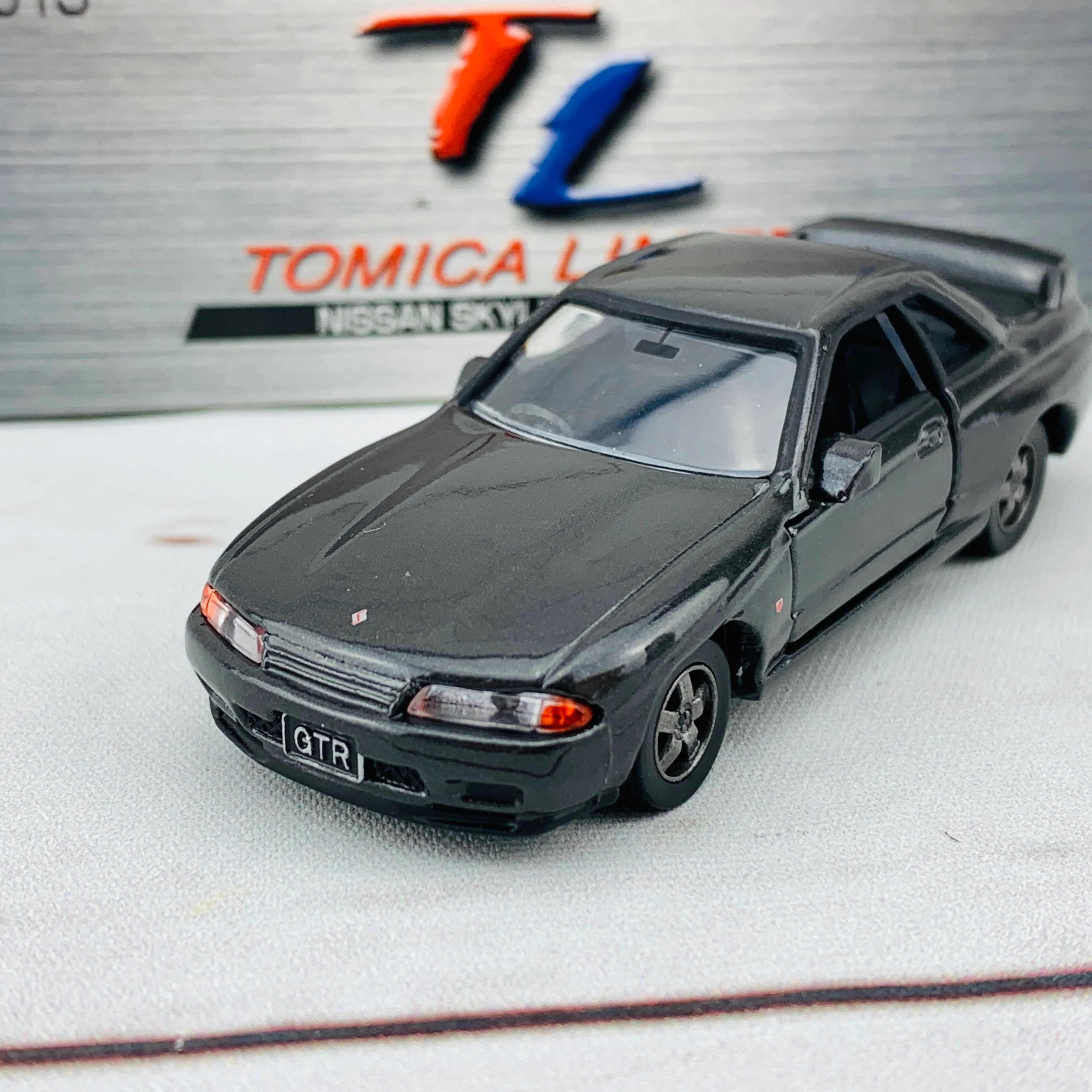 Tomica Limited 0013 Nissan Skyline GTR R32 **Limited Qty** - Image 3