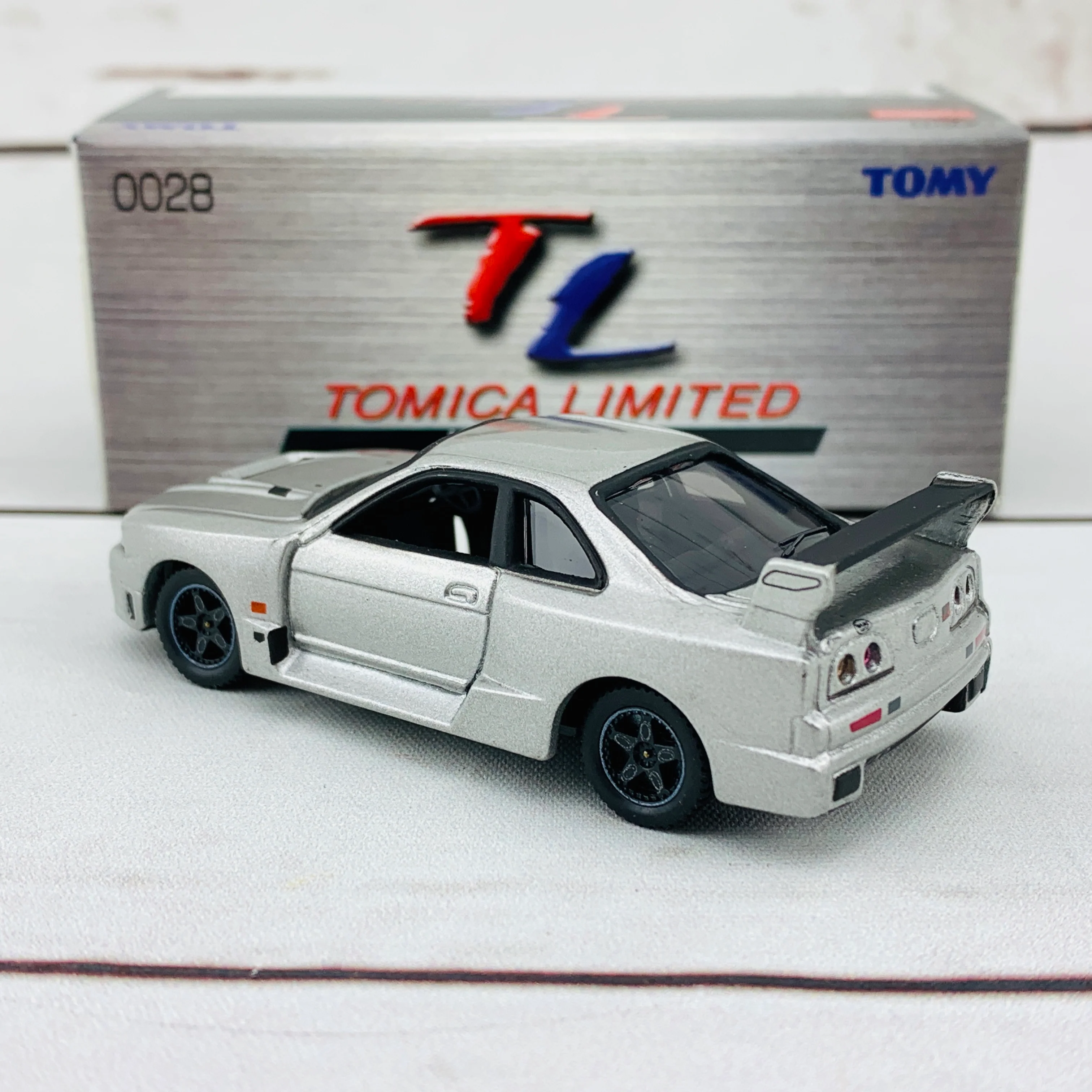 Tomica Limited 0028 Nismo GTR LM **Limited Qty** - Image 3