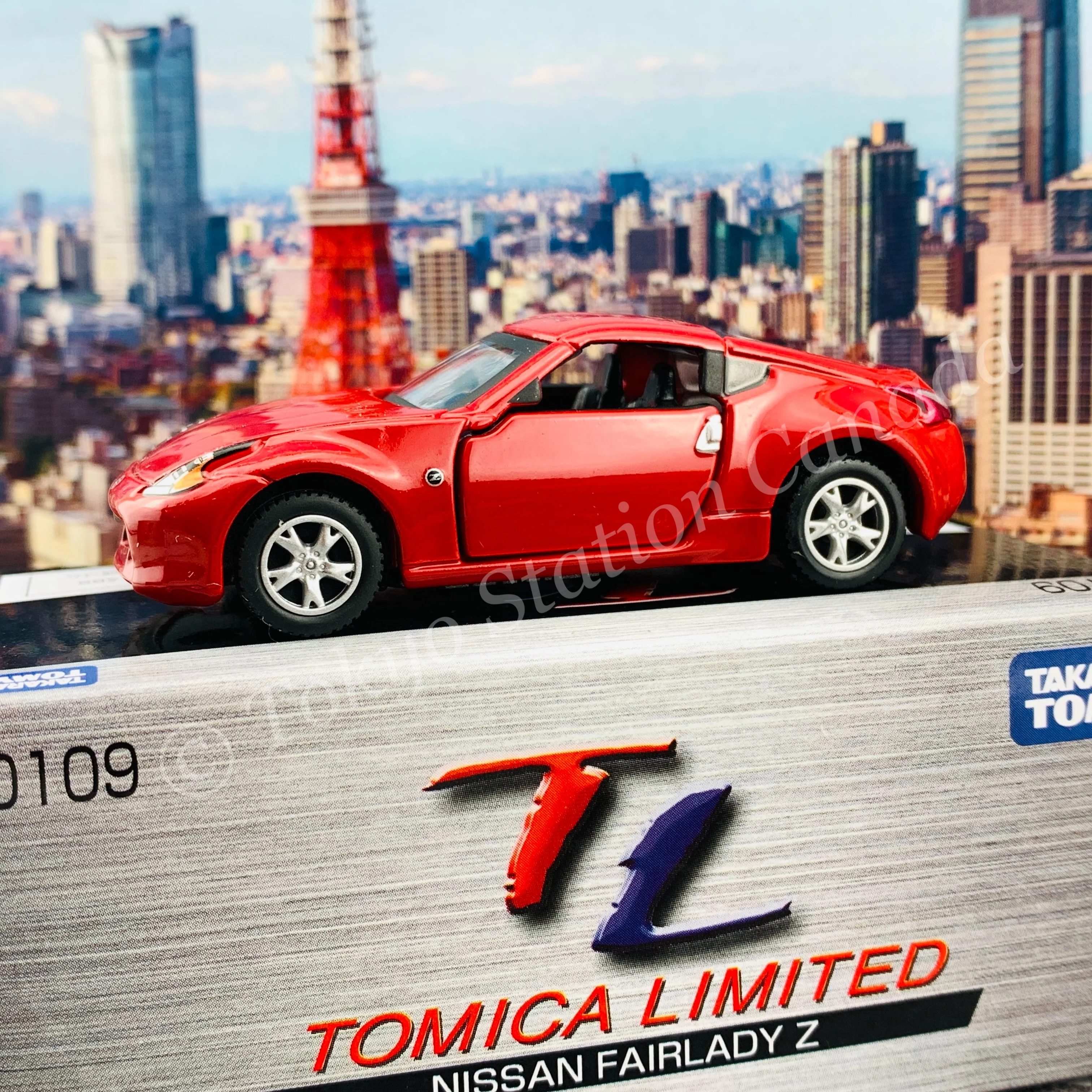 TOMICA LIMITED 0109 Nissan Fairlady Z Red 4904810339175 - Image 3