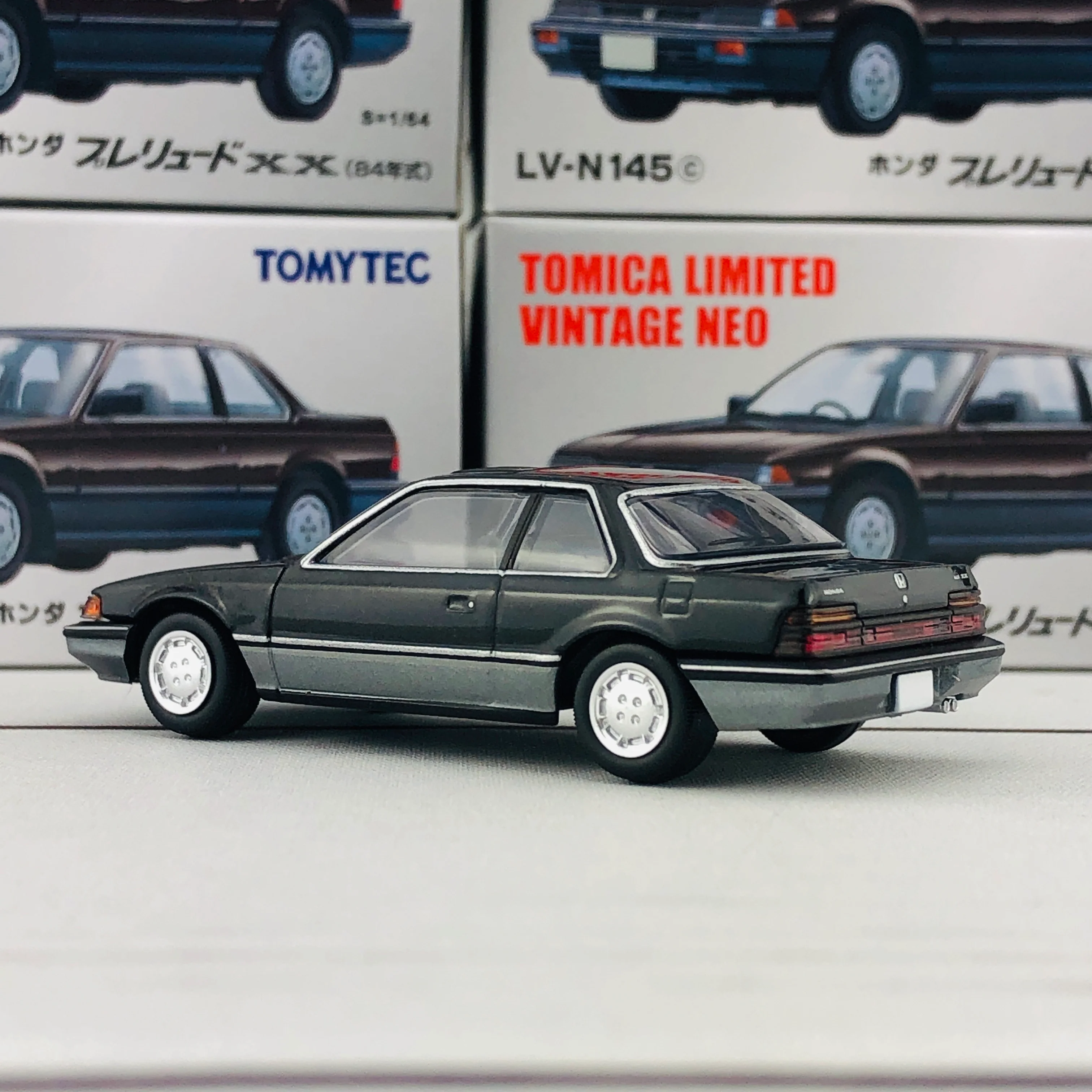 Tomica Limited Vintage 1/64 Honda PRELUDE XX LV-N145c - Image 4