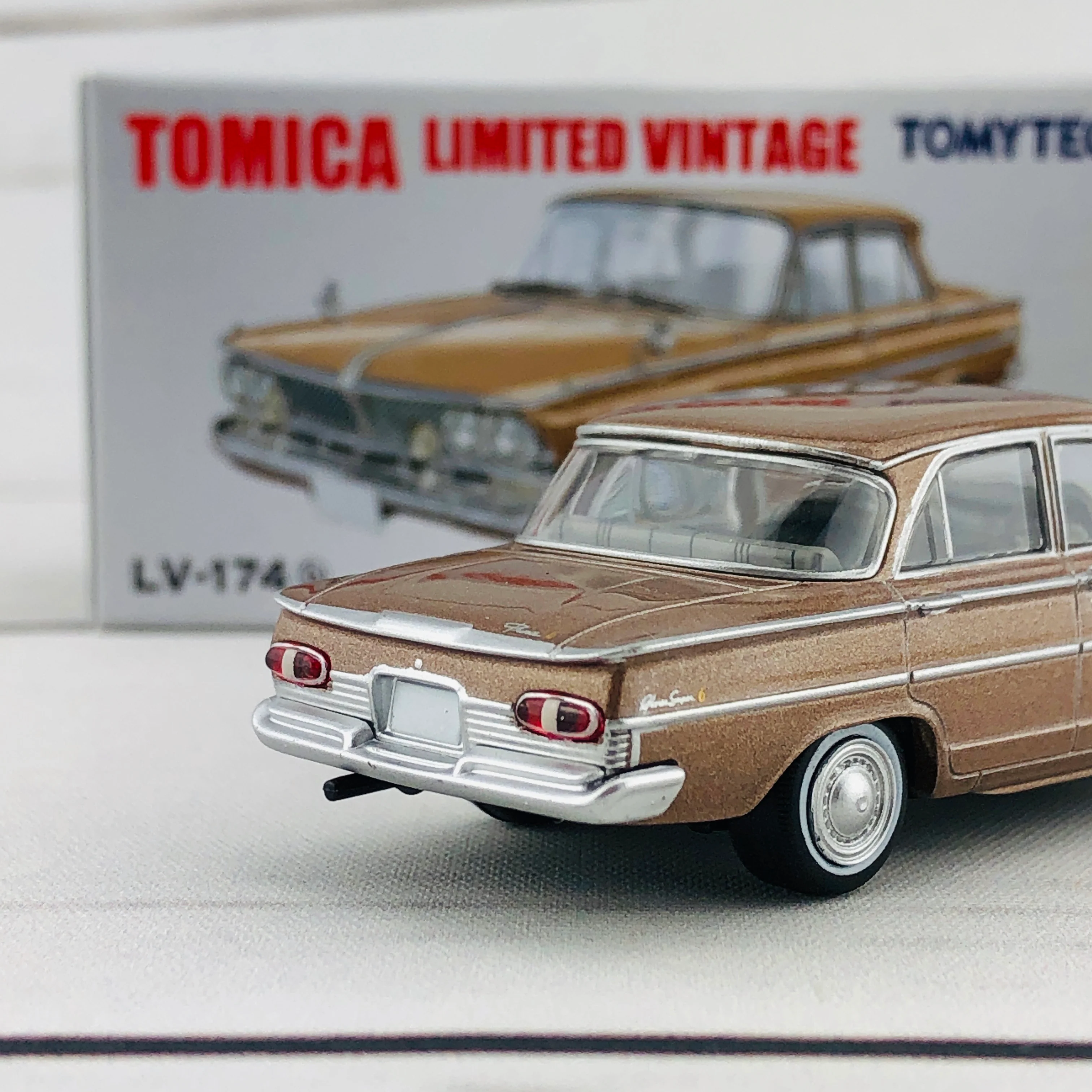 Tomica Limited Vintage 1/64 Nissan Prince Gloria Super6 (1963) Brown LV-174b - Image 5