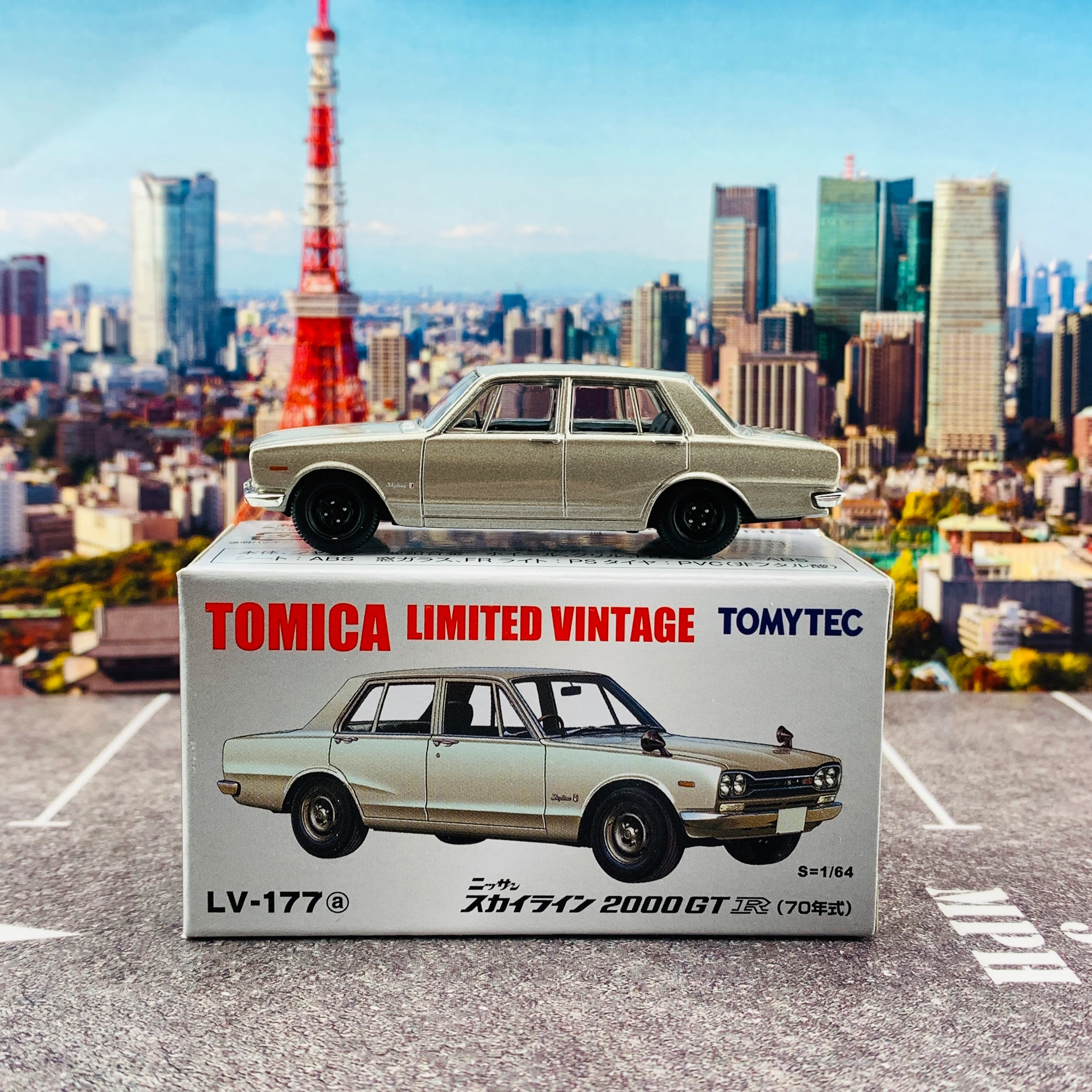Tomica Limited Vintage 1/64 Nissan Skyline 2000GT-R Silver (1970) LV-177a - Image 4
