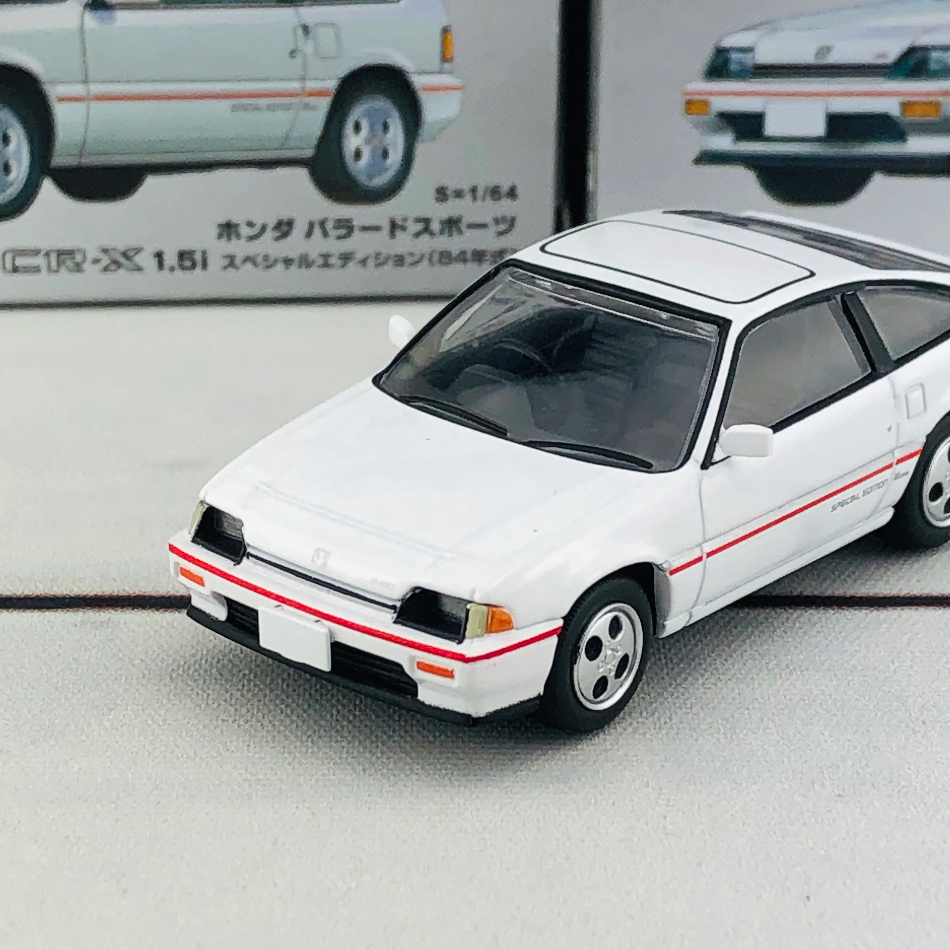 Tomica Limited Vintage Honda Ballade Sports CRX 1.5i WHITE LV-N124b - Image 3