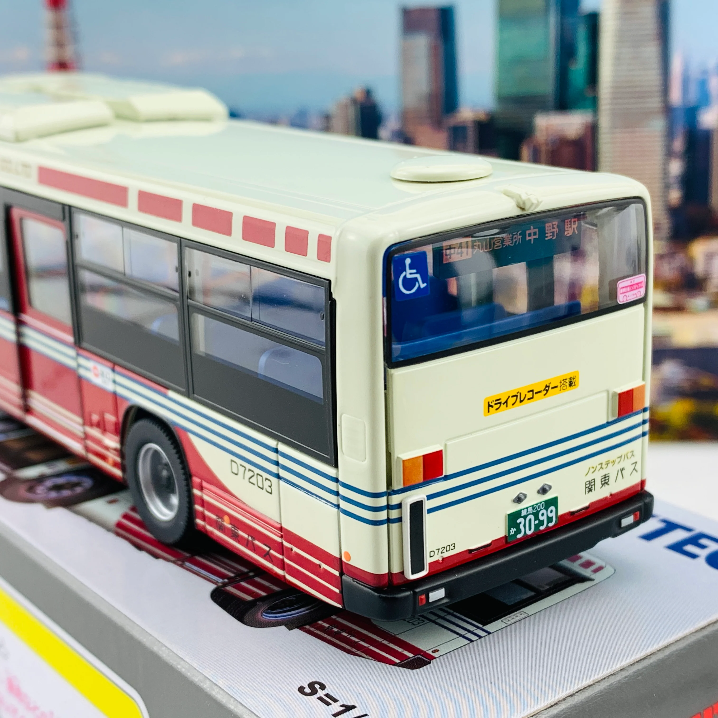 Tomica Limited Vintage Neo 1/64 Hino Blue Ribbon Kanto Bus LV-N155b - Image 6