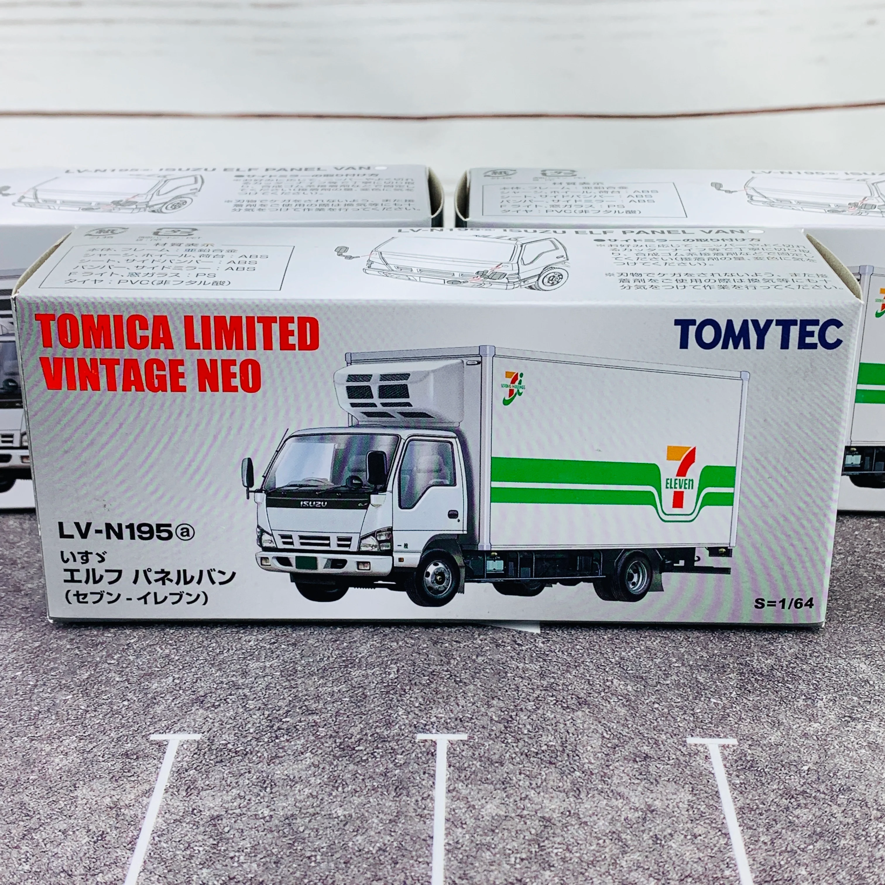 Tomica Limited Vintage Neo 1/64 Isuzu ELF Panel Van 7-Eleven LV-N195a - Image 5