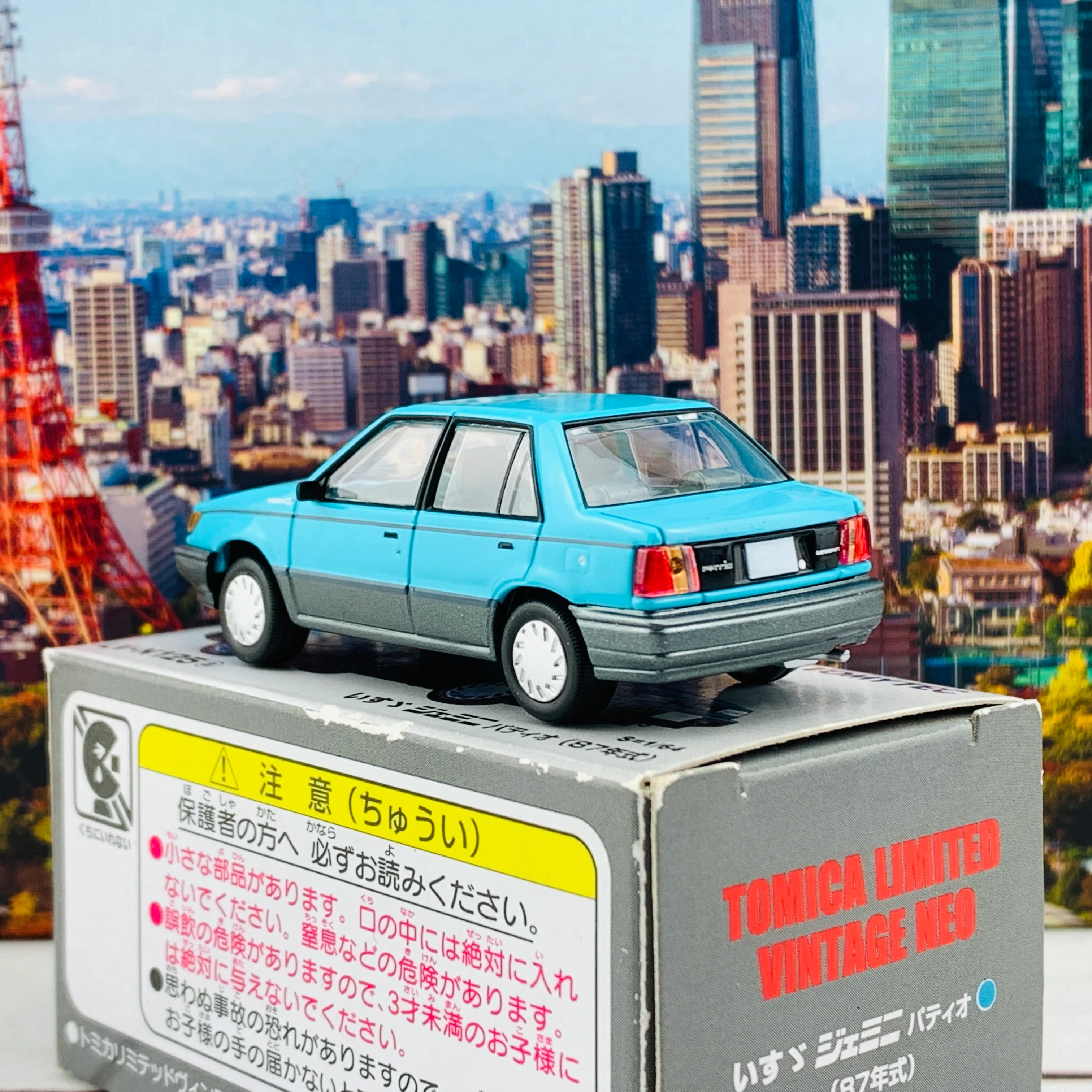 Tomica Limited Vintage Neo 1/64 Isuzu Gemini PATiO Blue LV-N125a - Image 3