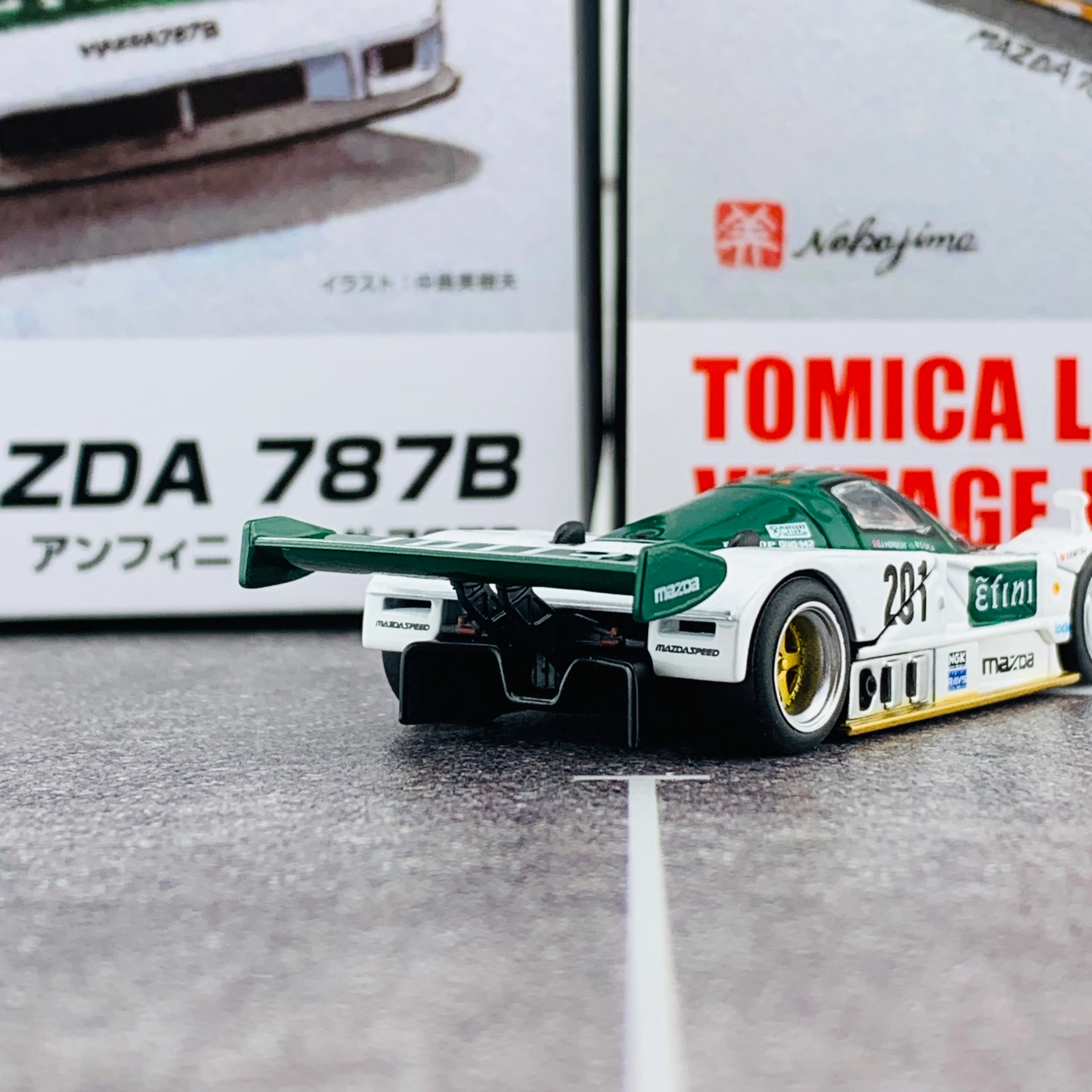 Tomica Limited Vintage Neo 1/64 MAZDA 787B 201 - Image 4