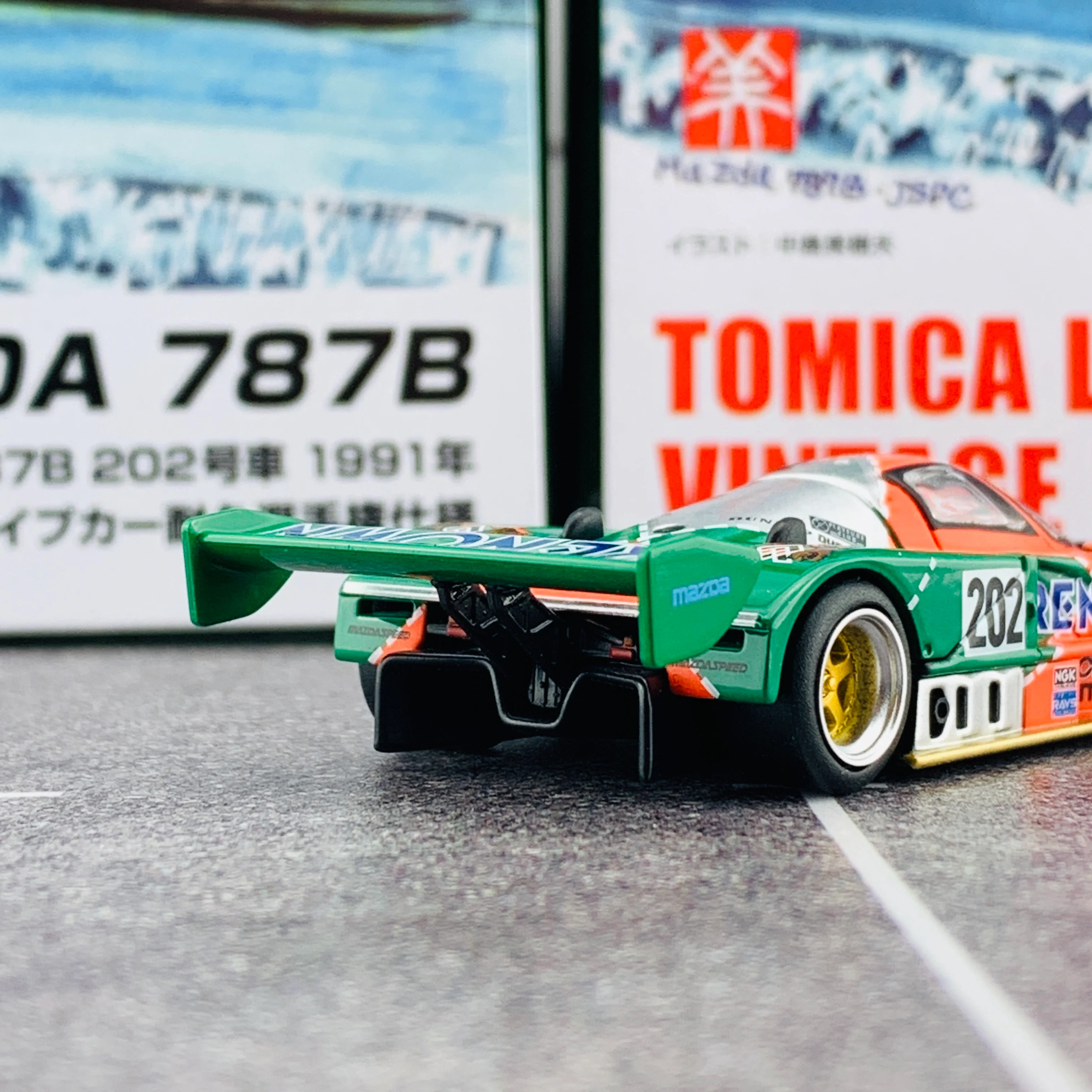 Tomica Limited Vintage Neo 1/64 MAZDA 787B 202 - Image 5