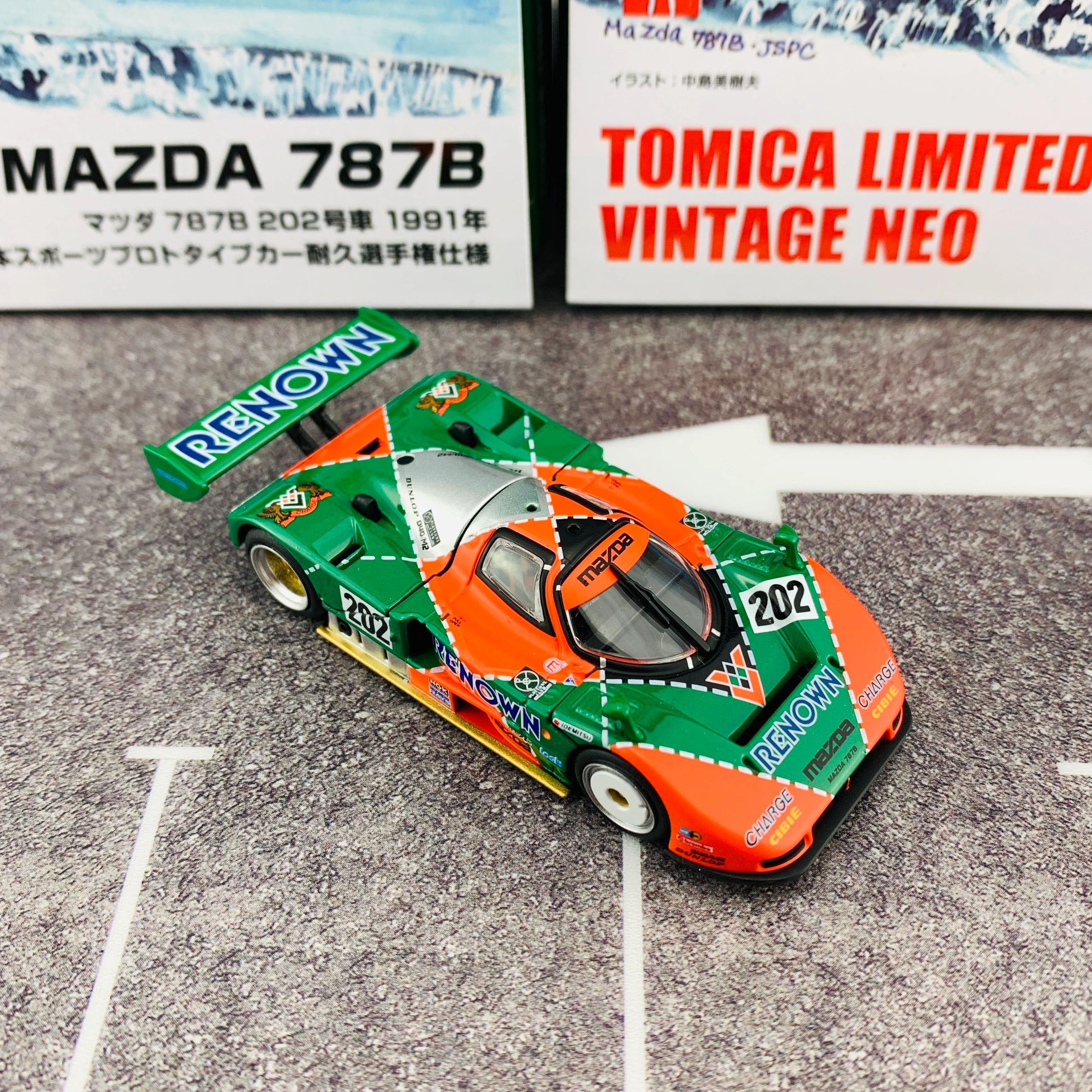 Tomica Limited Vintage Neo 1/64 MAZDA 787B 202 - Image 6
