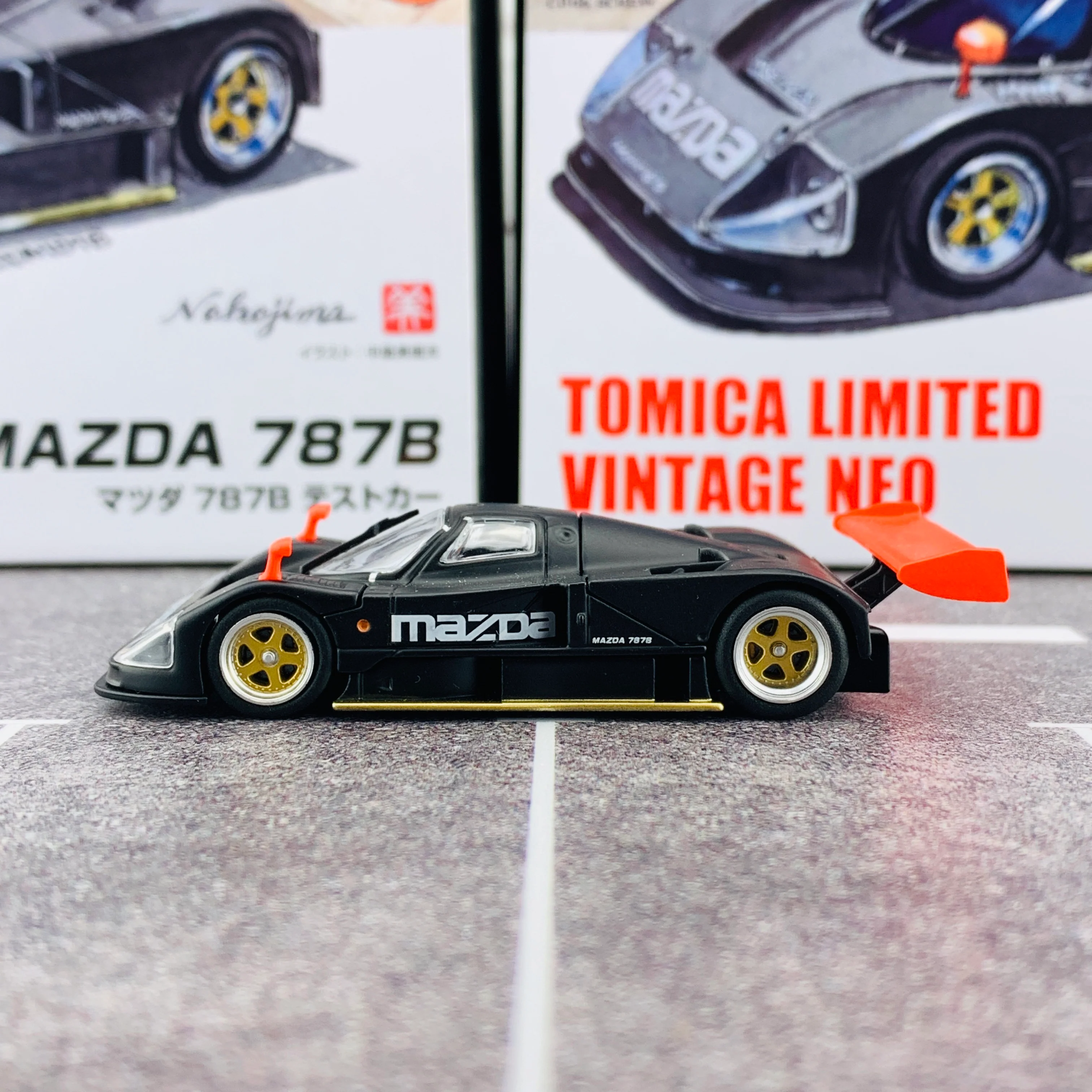 Tomica Limited Vintage Neo 1/64 MAZDA 787B Test Car - Image 2