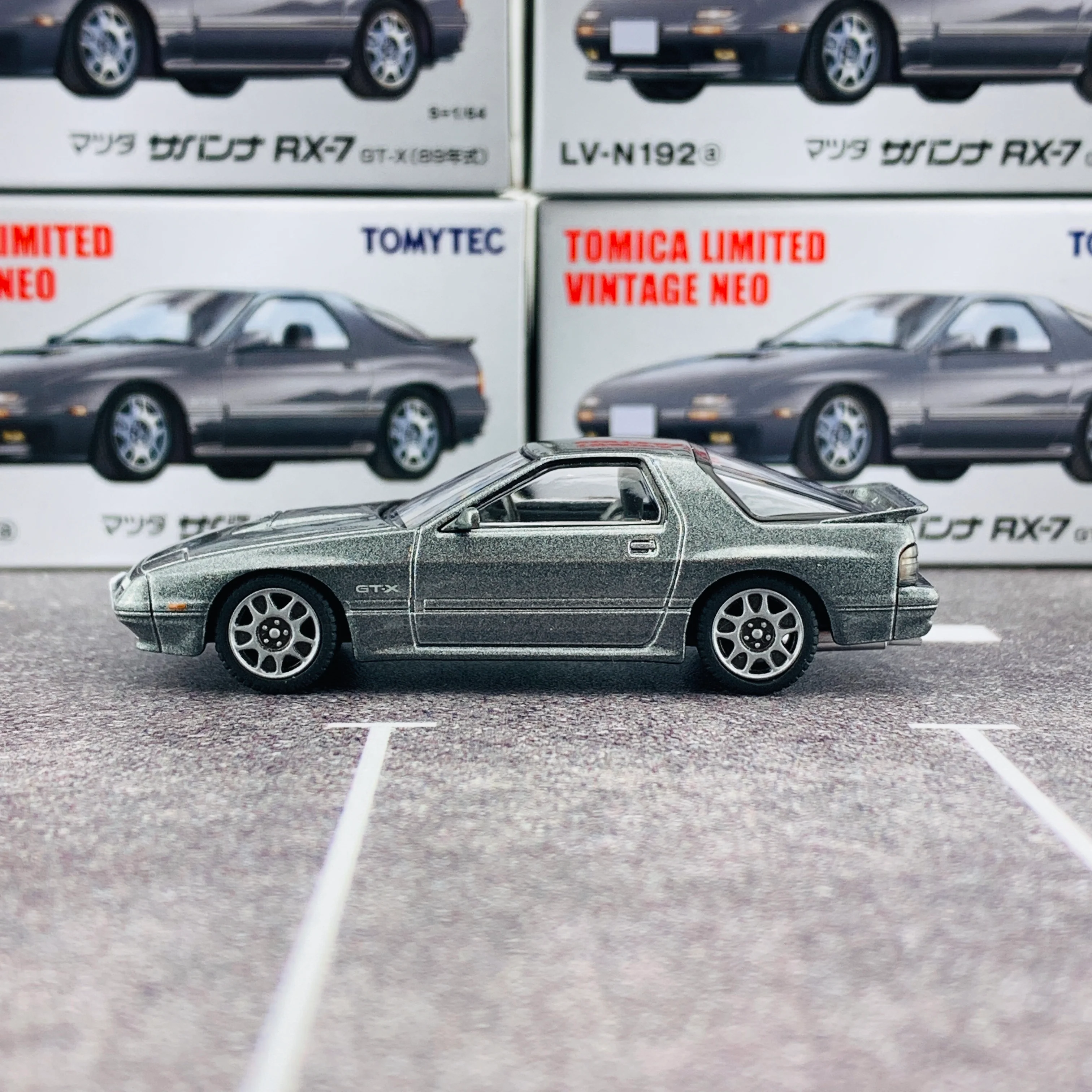 Tomica Limited Vintage Neo 1/64 Mazda Savanna RX7 GT-X (Year 1989) LV-N192a Grey - Image 2