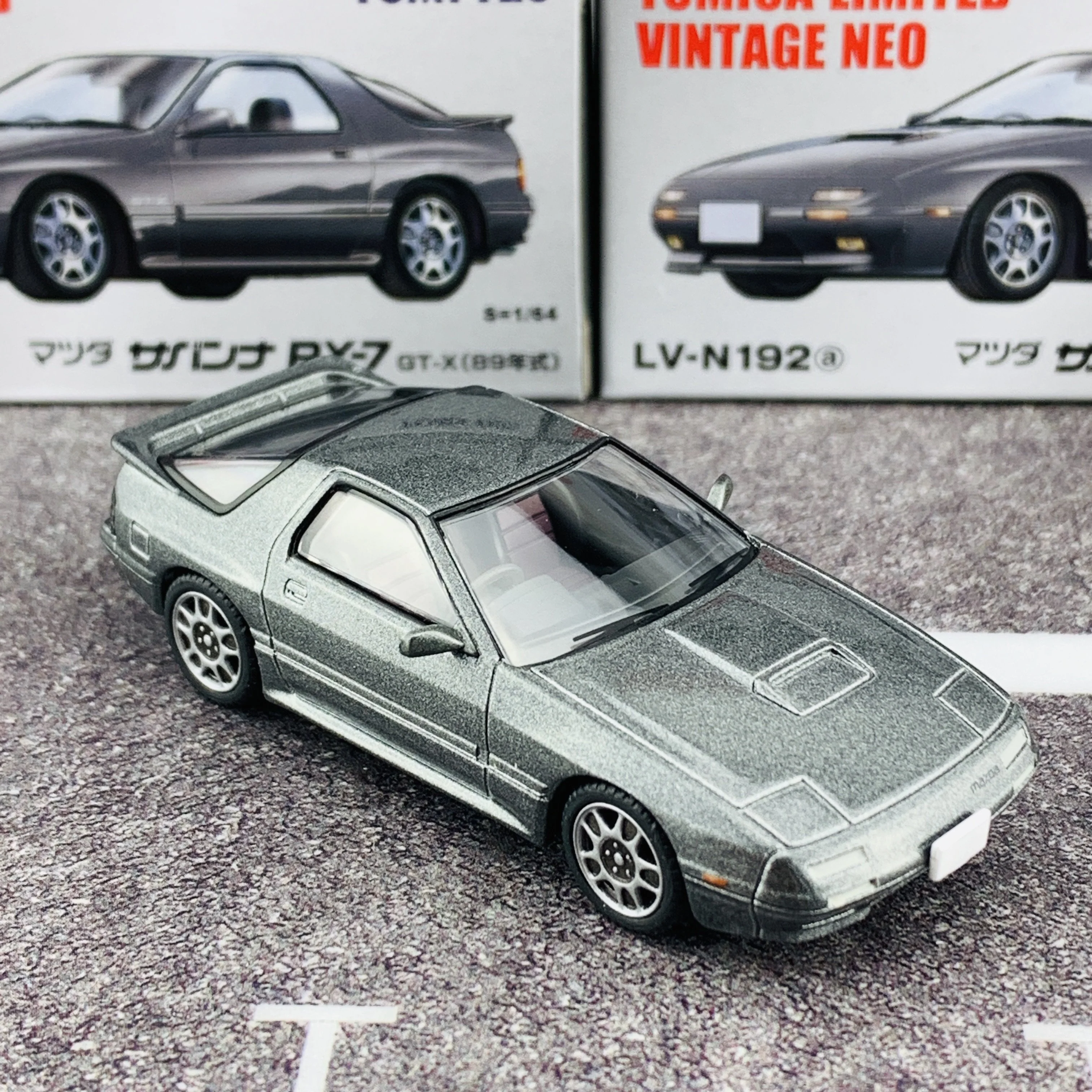 Tomica Limited Vintage Neo 1/64 Mazda Savanna RX7 GT-X (Year 1989) LV-N192a Grey - Image 6