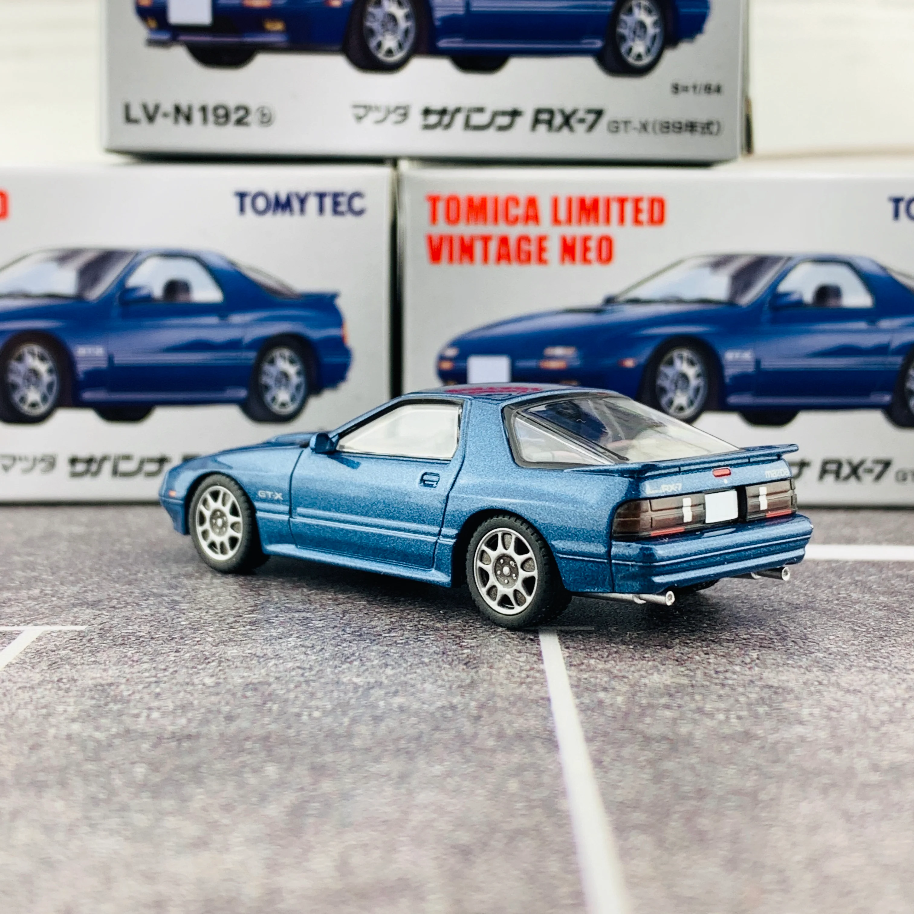 Tomica Limited Vintage Neo 1/64 Mazda Savanna RX7 GT-X (Year 1989) LV-N192b Blue - Image 4