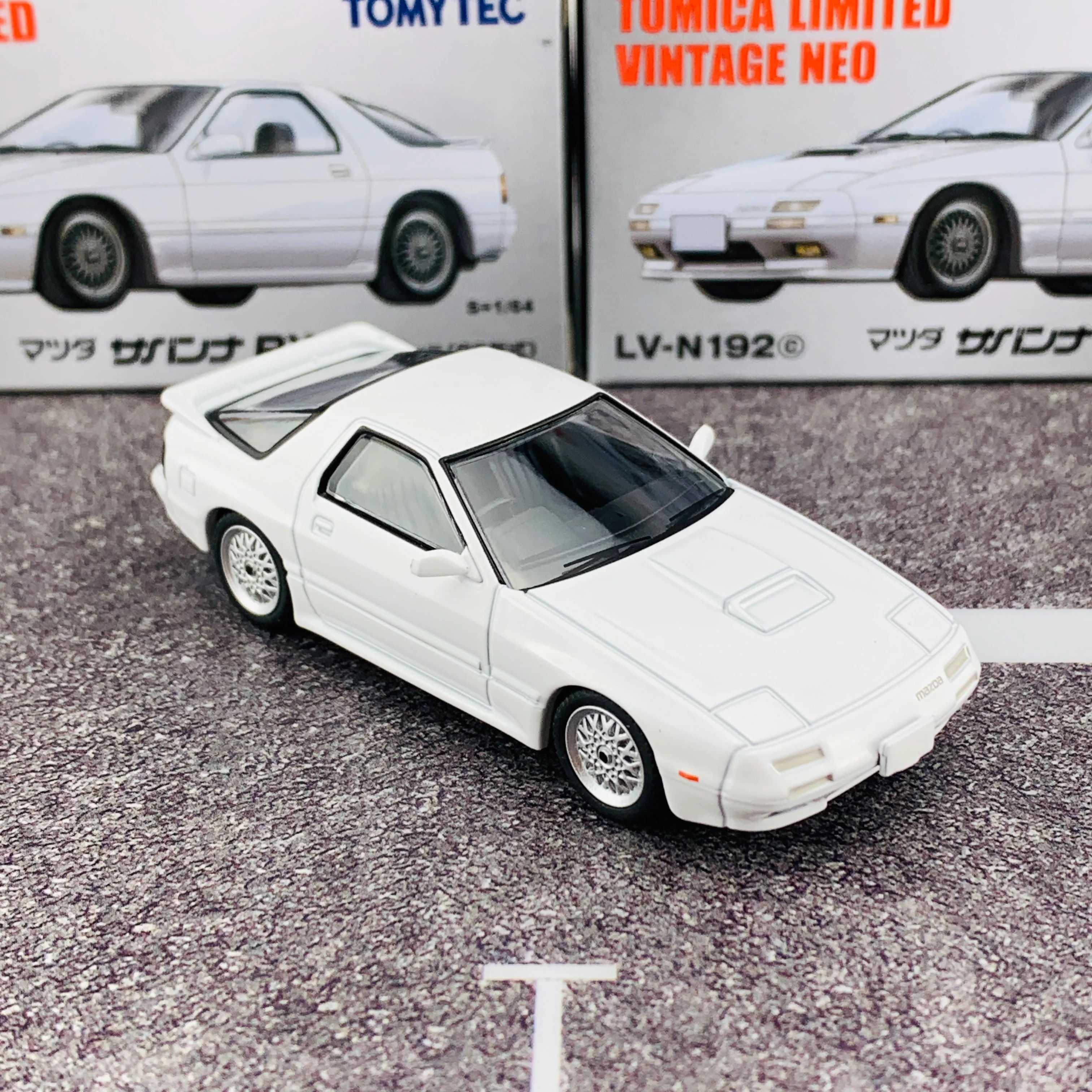 Tomica Limited Vintage Neo 1/64 Mazda Savanna RX7 Infini (Year 1989) LV-N192c - Image 6