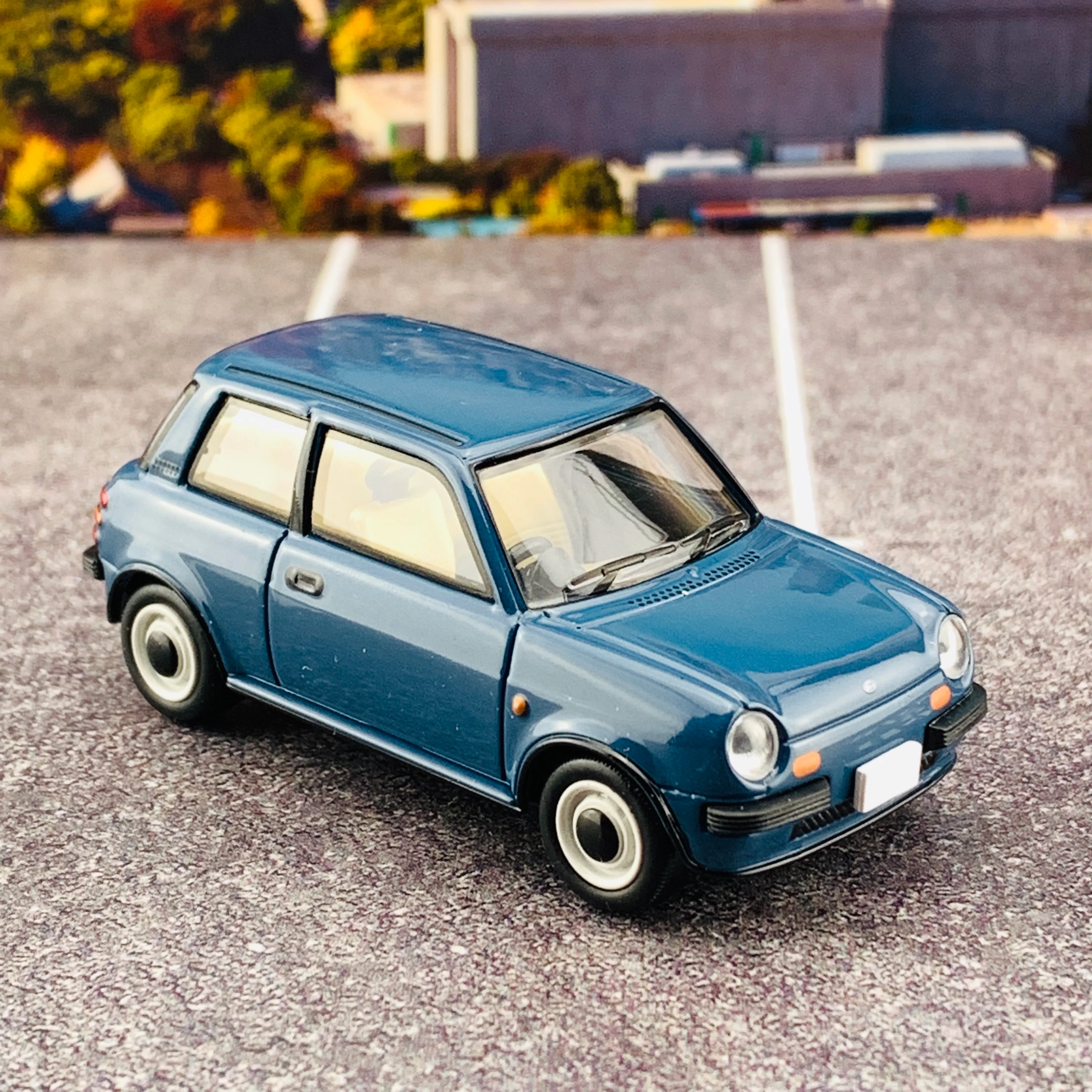 Tomica Limited Vintage Neo 1/64 Nissan Be-1 LV-N39c - Image 4