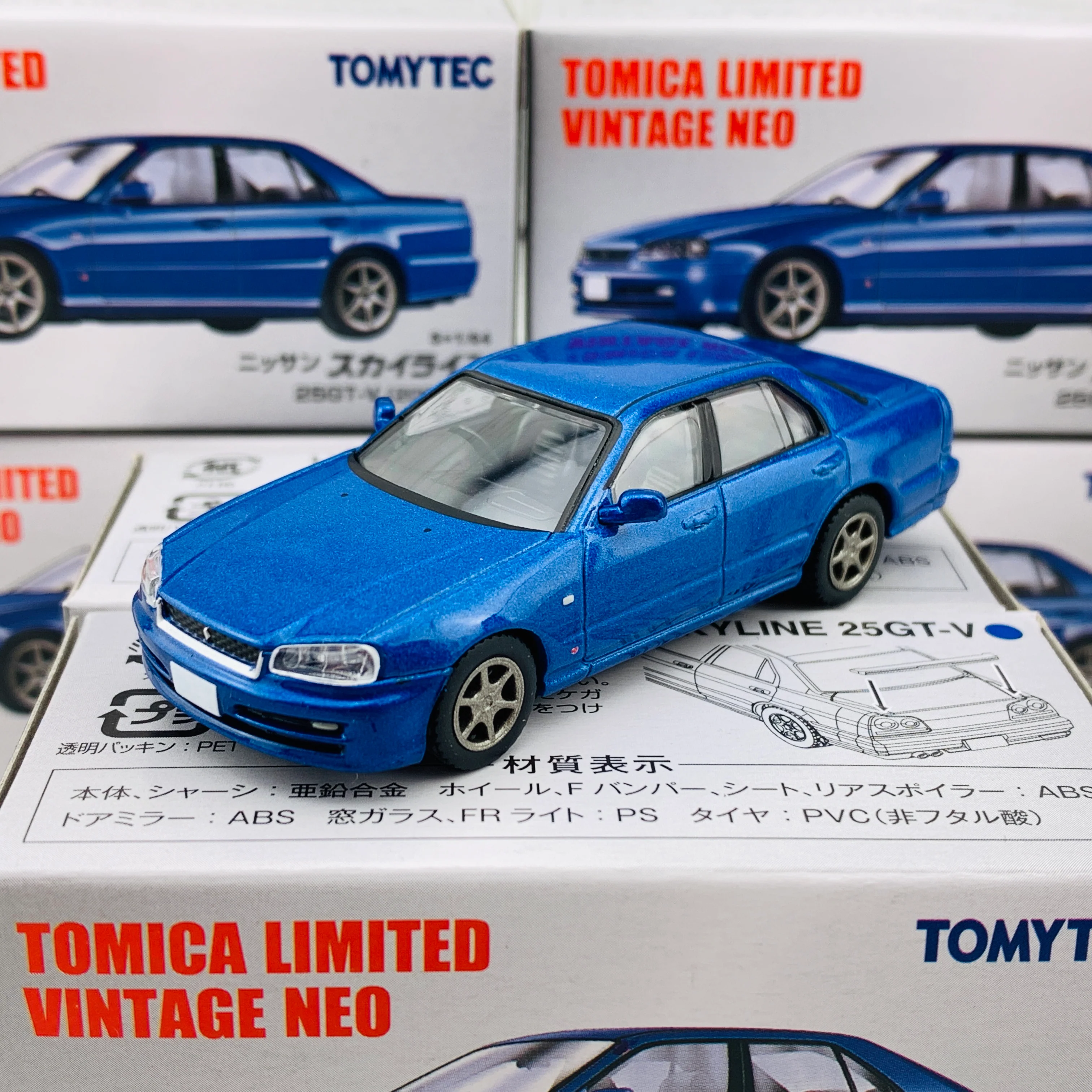 Tomica Limited Vintage Neo 1/64 Nissan Skyline 25GT-V BLUE (2000) LV-N170a - Image 2