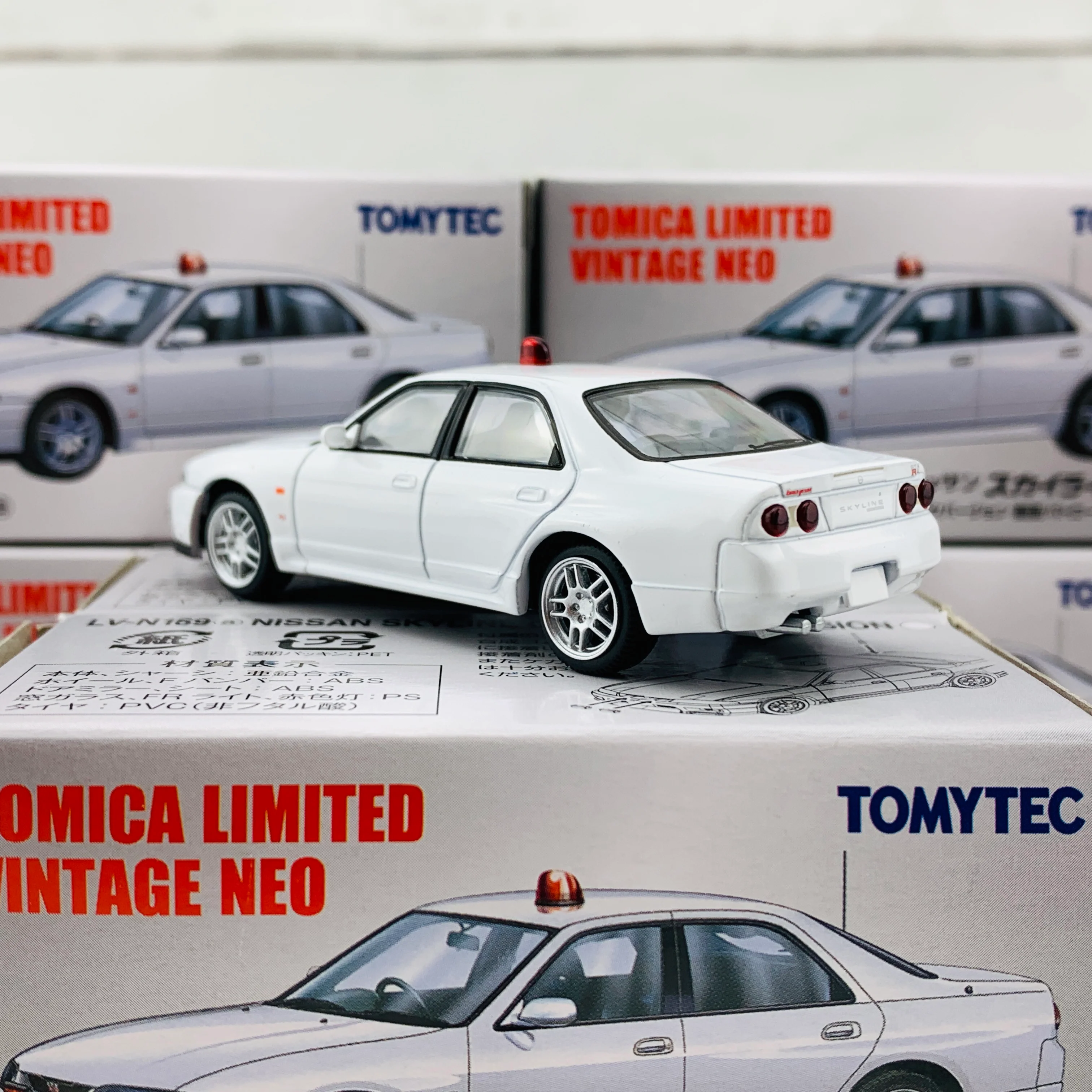 Tomica Limited Vintage Neo 1/64 Nissan Skyline GTR Autech Version WHITE (1998) LV-N169a - Image 3