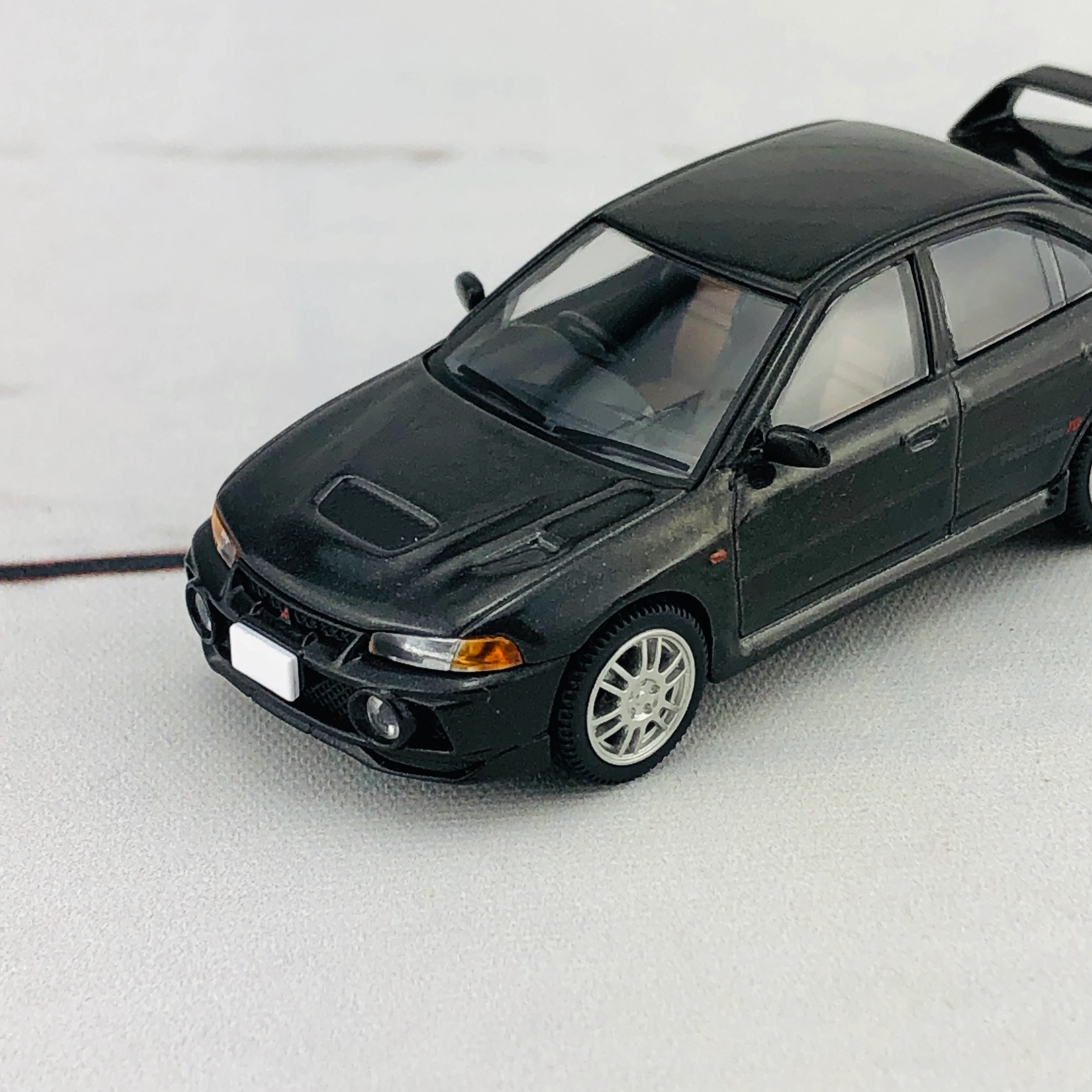 Tomica Limited Vintage Neo Mitsubishi Lancer Evolution IV GSR Black (1996) LV-N186b - Image 5