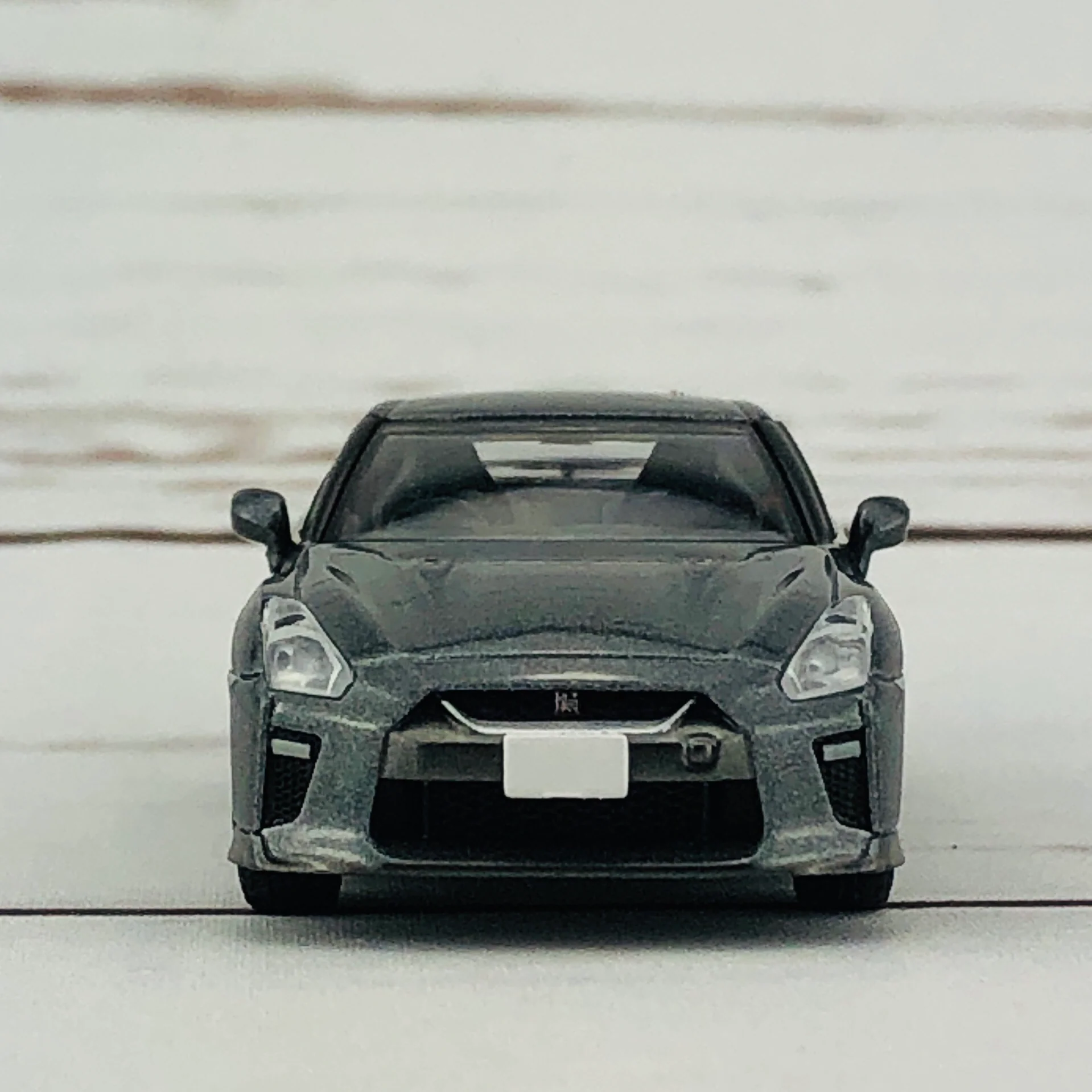 Tomica Limited Vintage Neo Nissan GTR Premium Edition 2017 Model GREY LV-N148e - Image 11