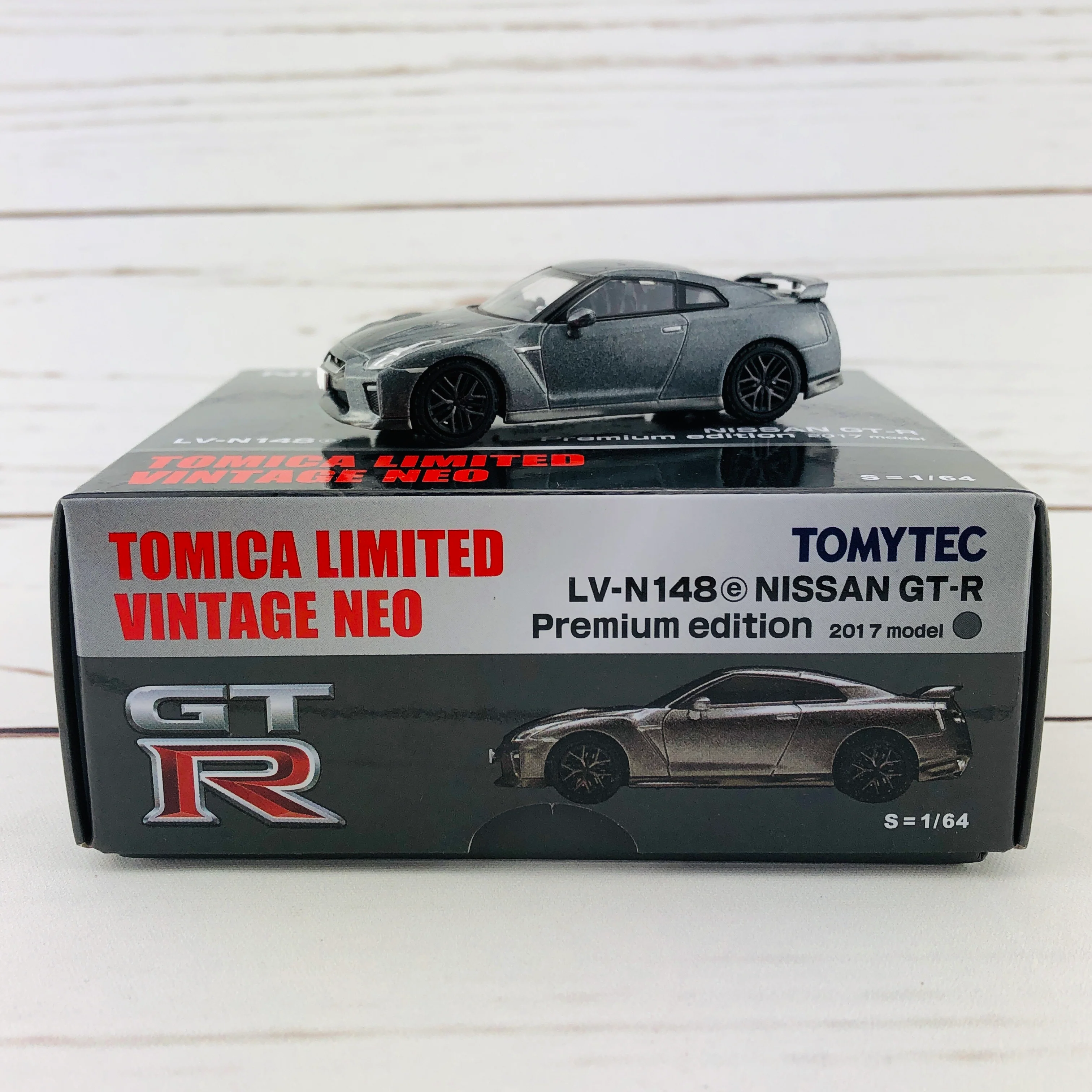 Tomica Limited Vintage Neo Nissan GTR Premium Edition 2017 Model GREY LV-N148e - Image 2
