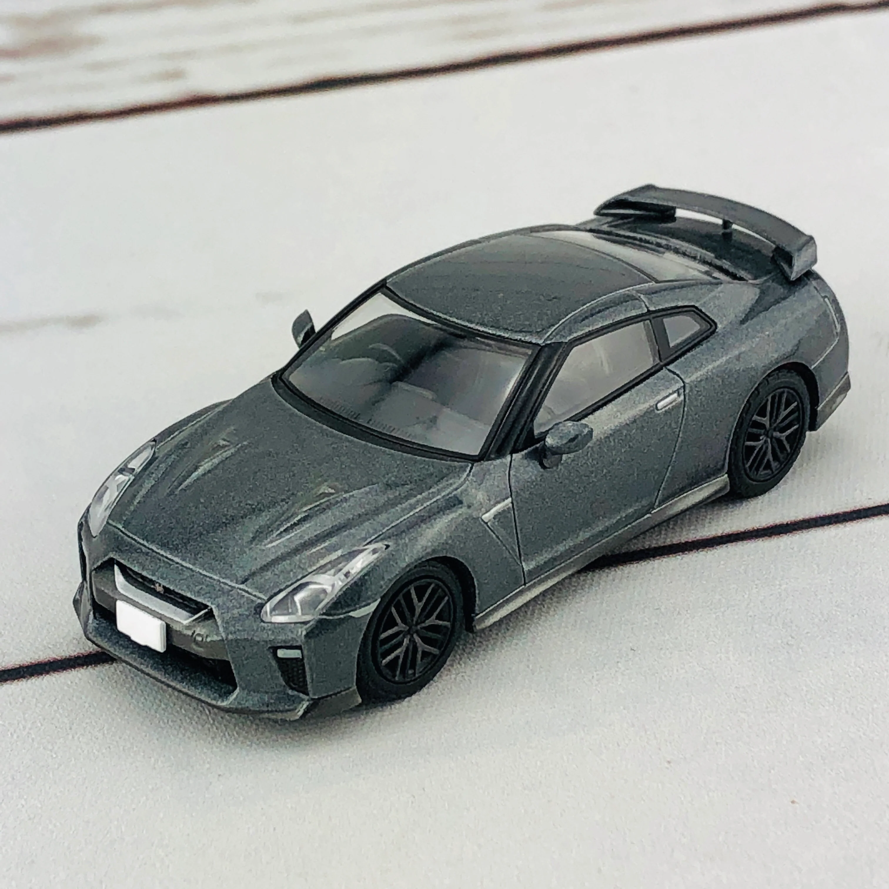 Tomica Limited Vintage Neo Nissan GTR Premium Edition 2017 Model GREY LV-N148e - Image 7